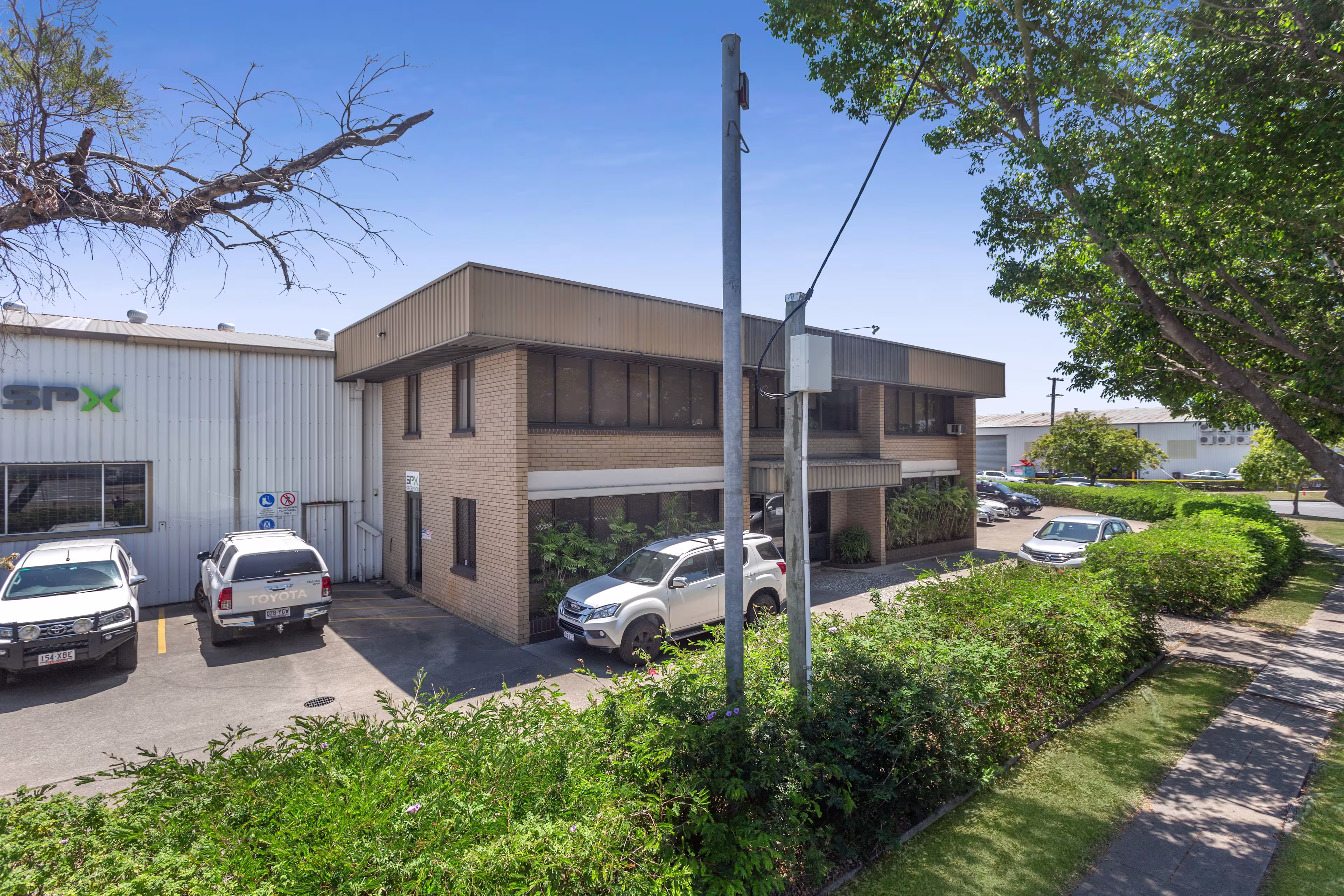 121 Links Avenue
