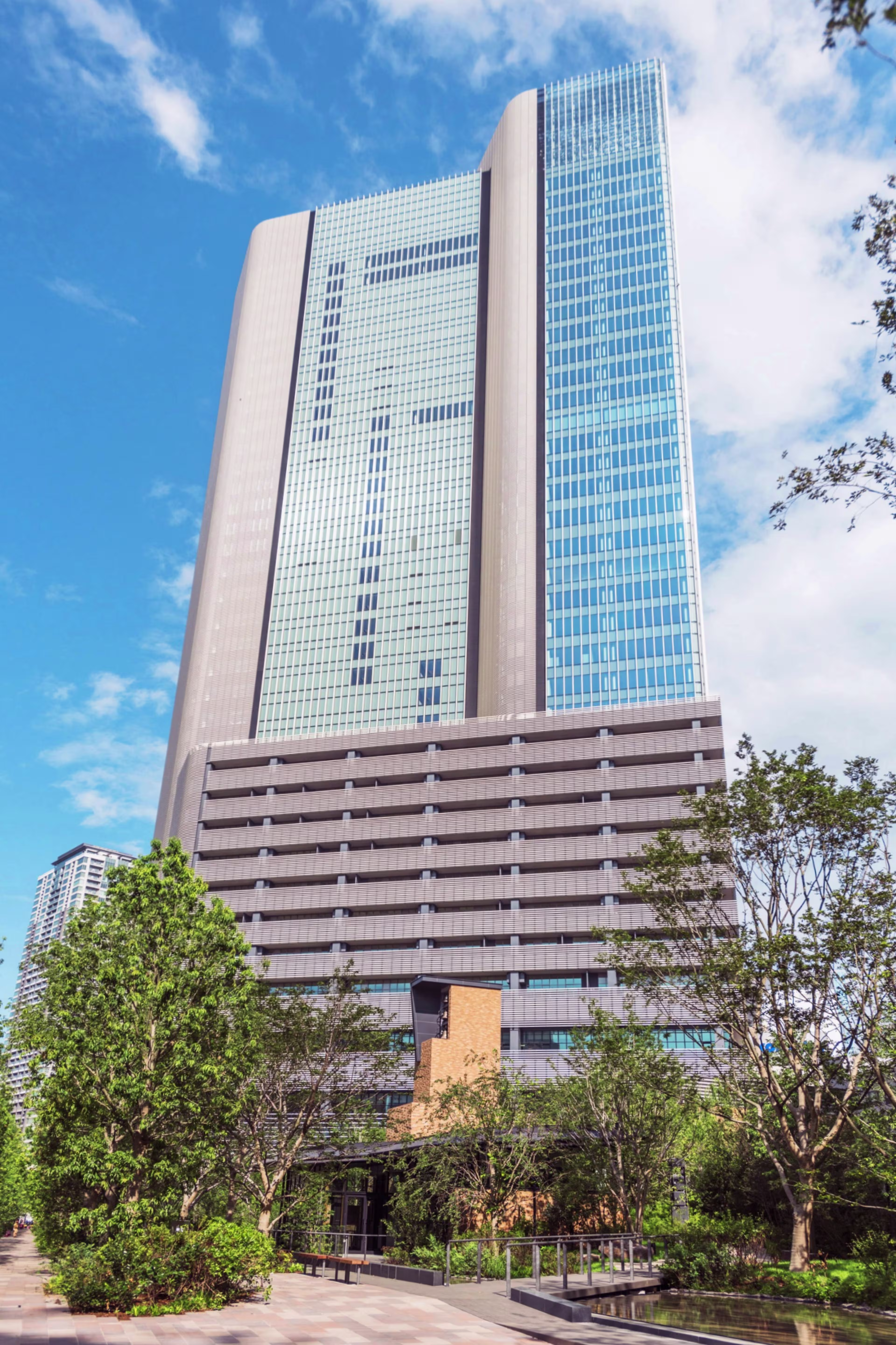 赤坂1-8-1