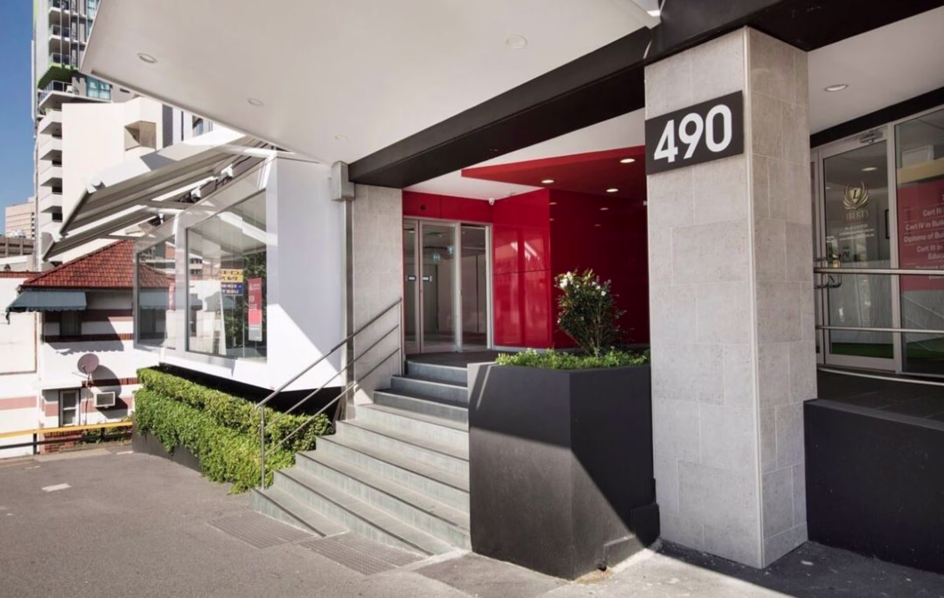 490 Upper Edward Street