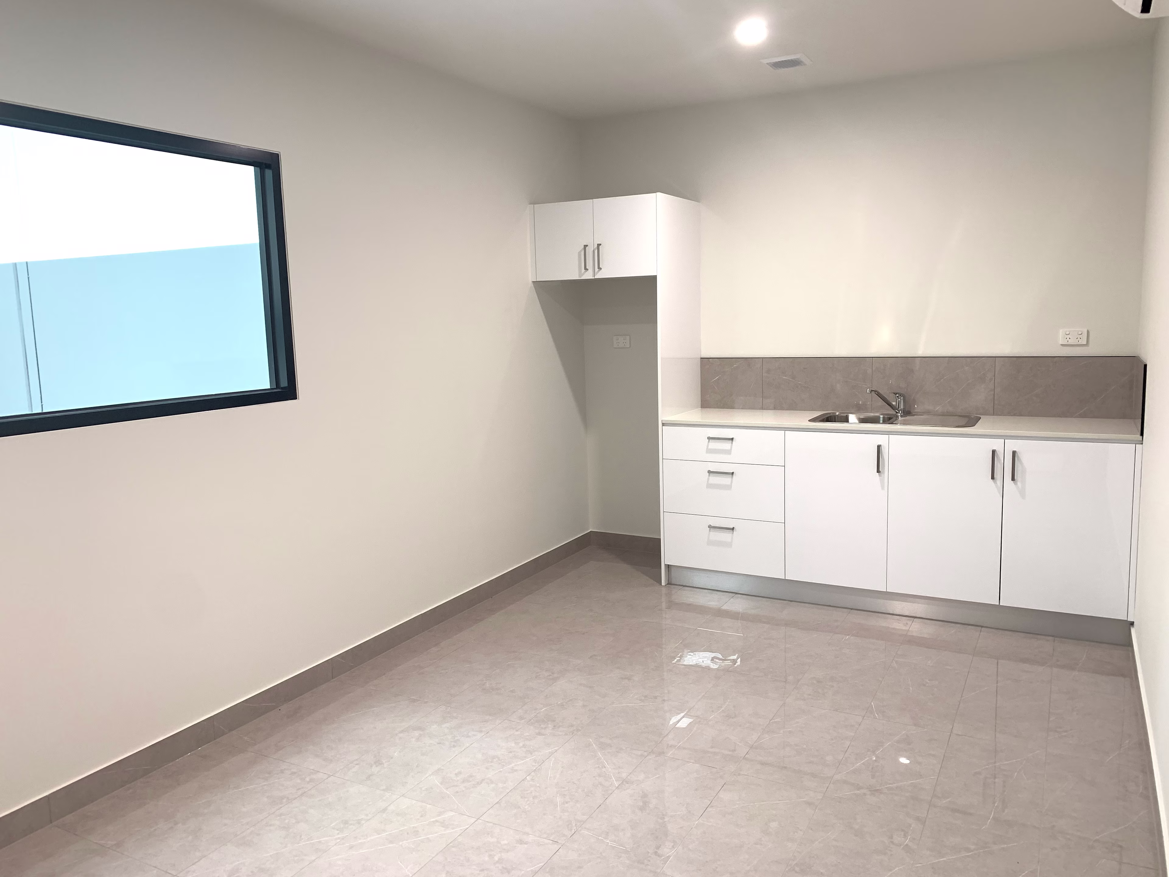 4 Dexter Drive