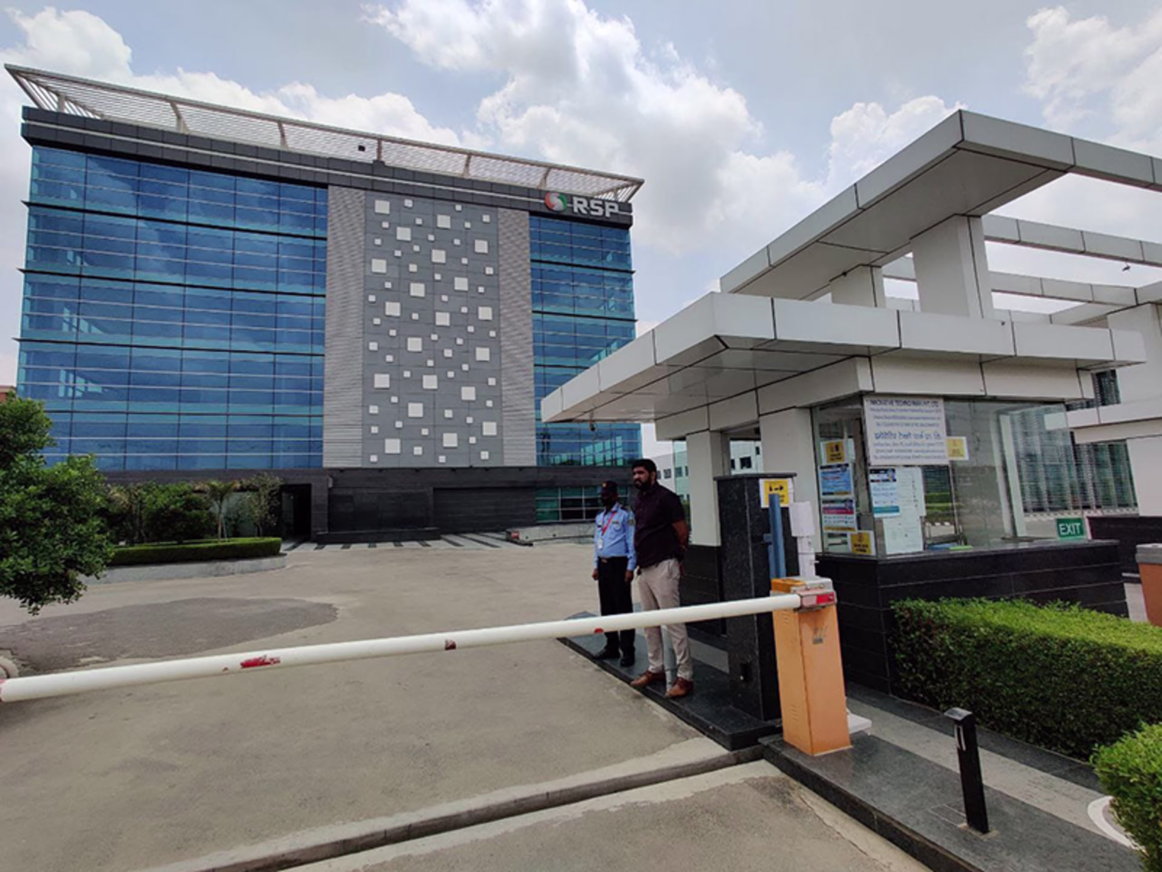 Darbaripur, Sector-75