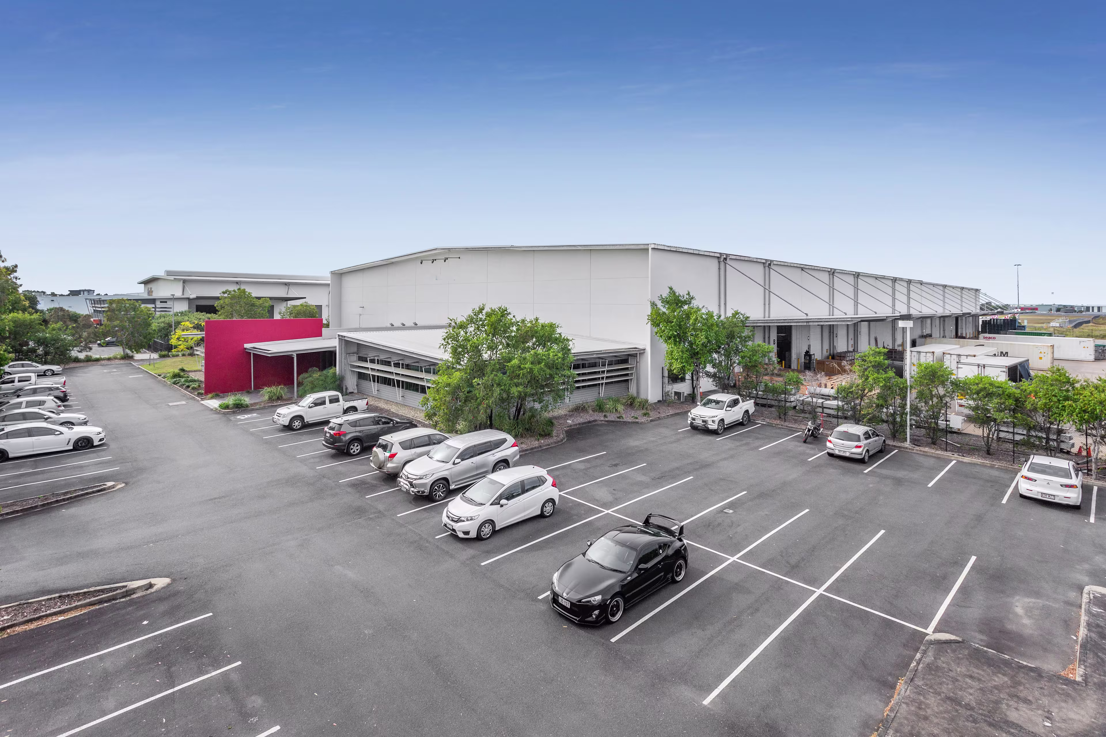 45 - 47 Qantas Drive