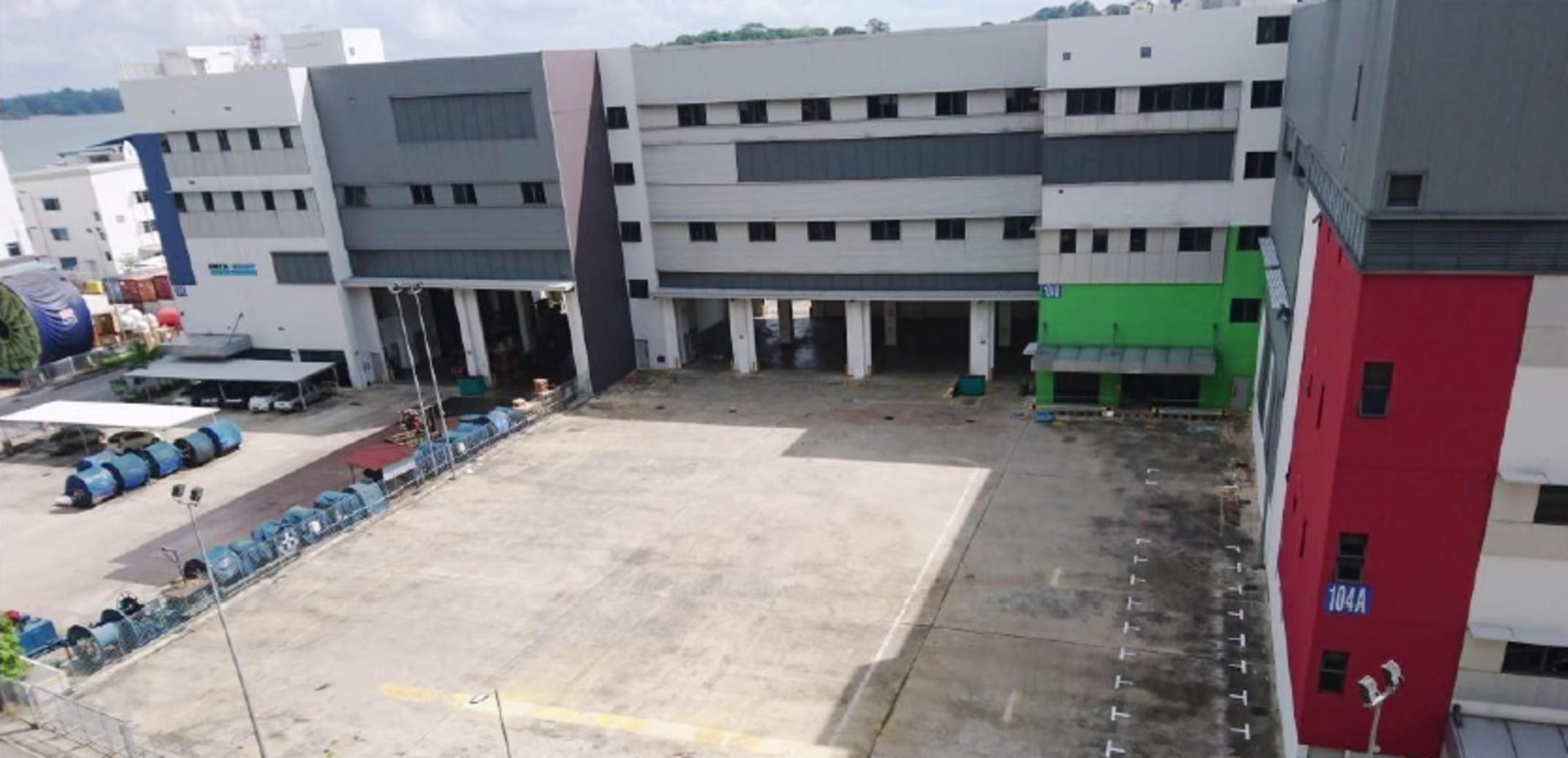 25 Loyang Crescent