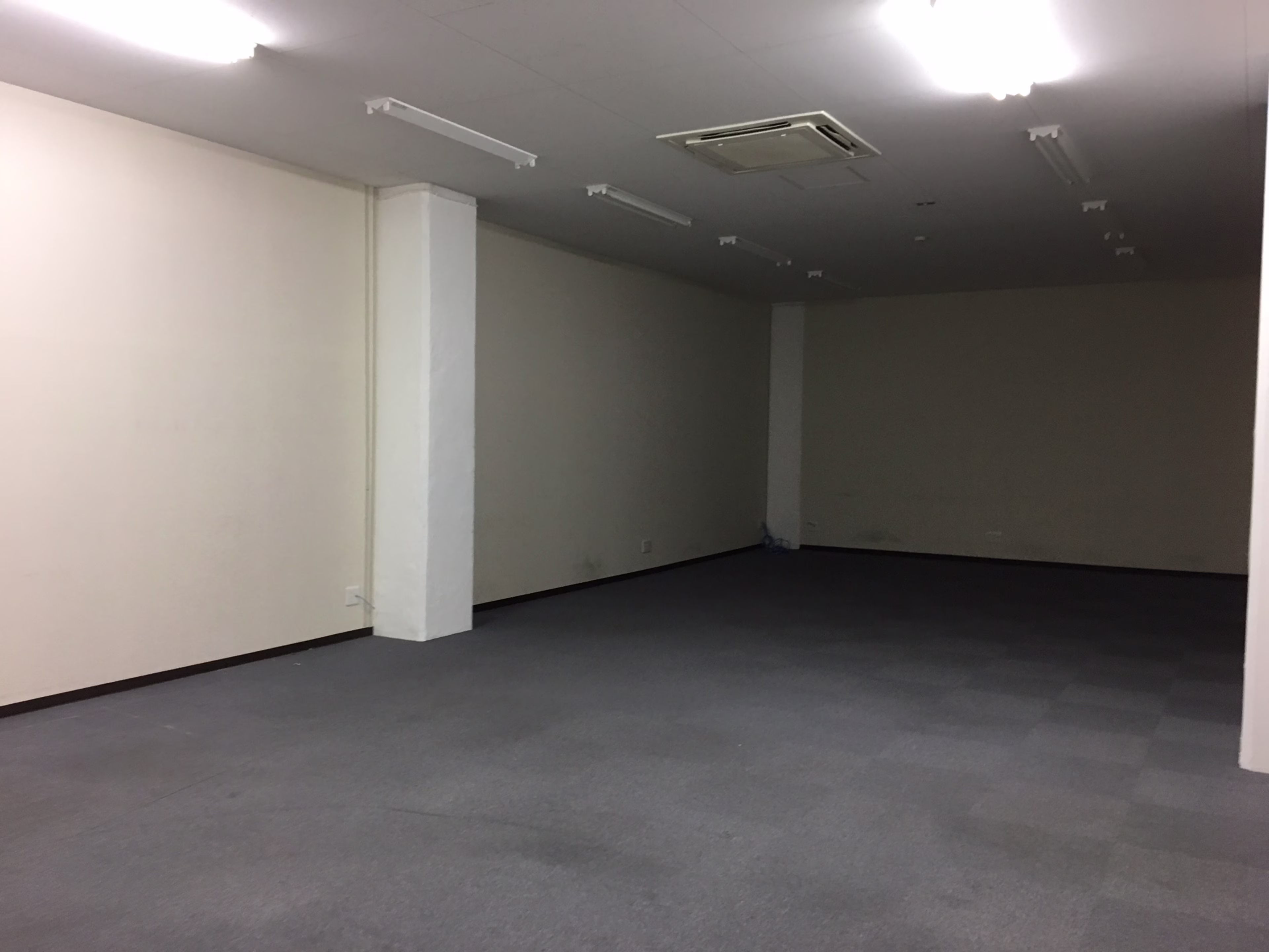 関屋営業所本部倉庫