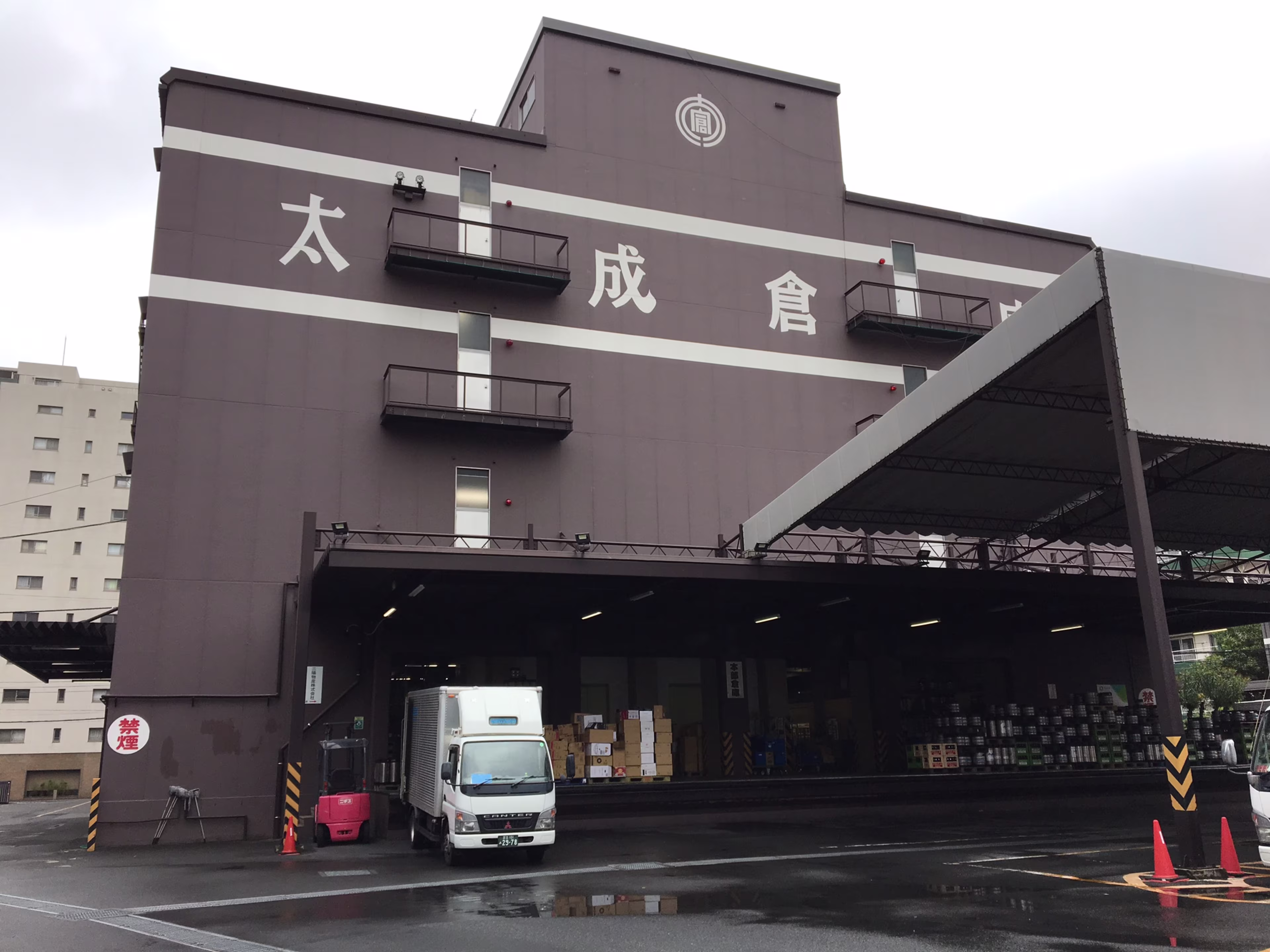 関屋営業所本部倉庫