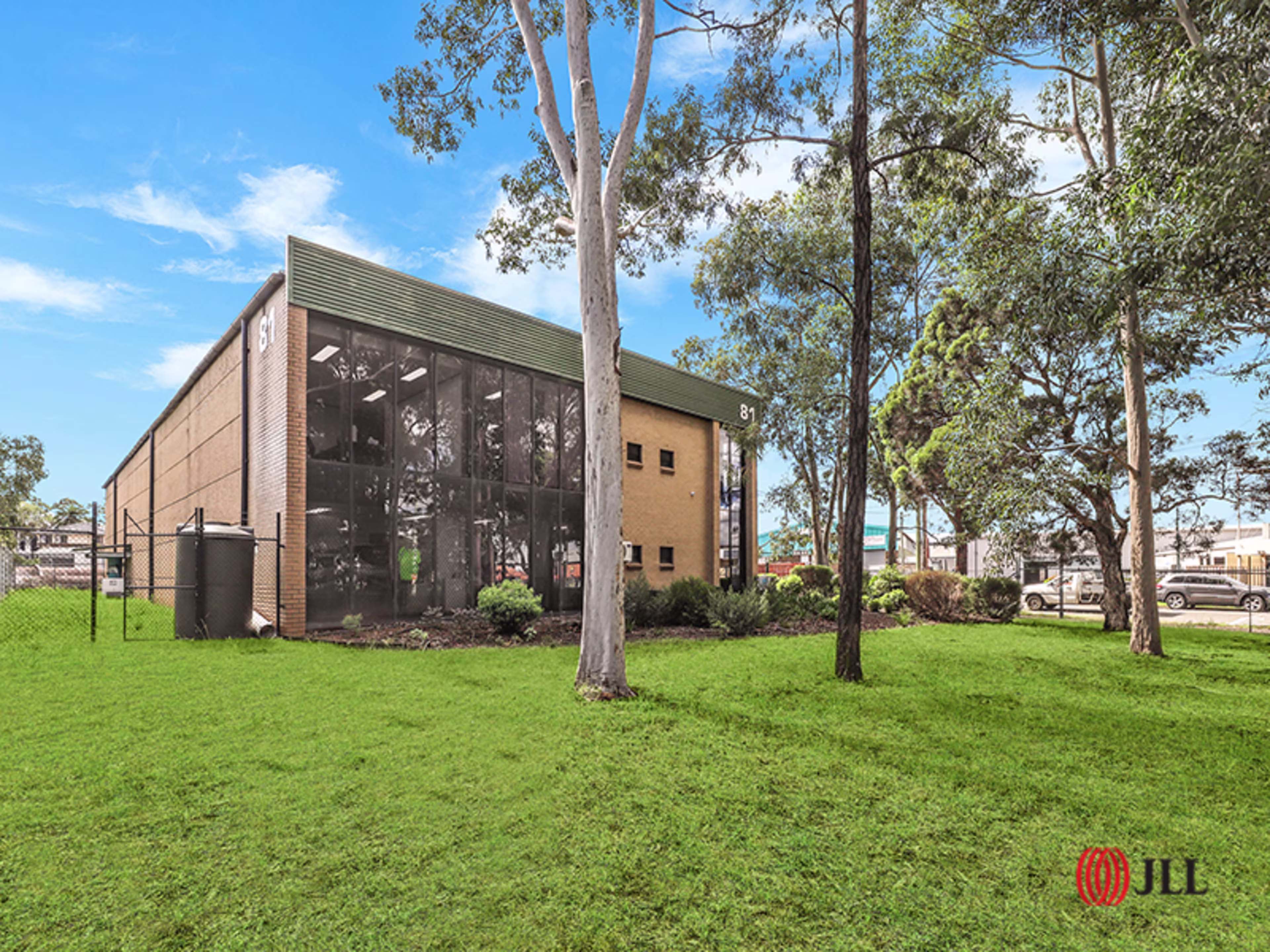 81 Warren Road