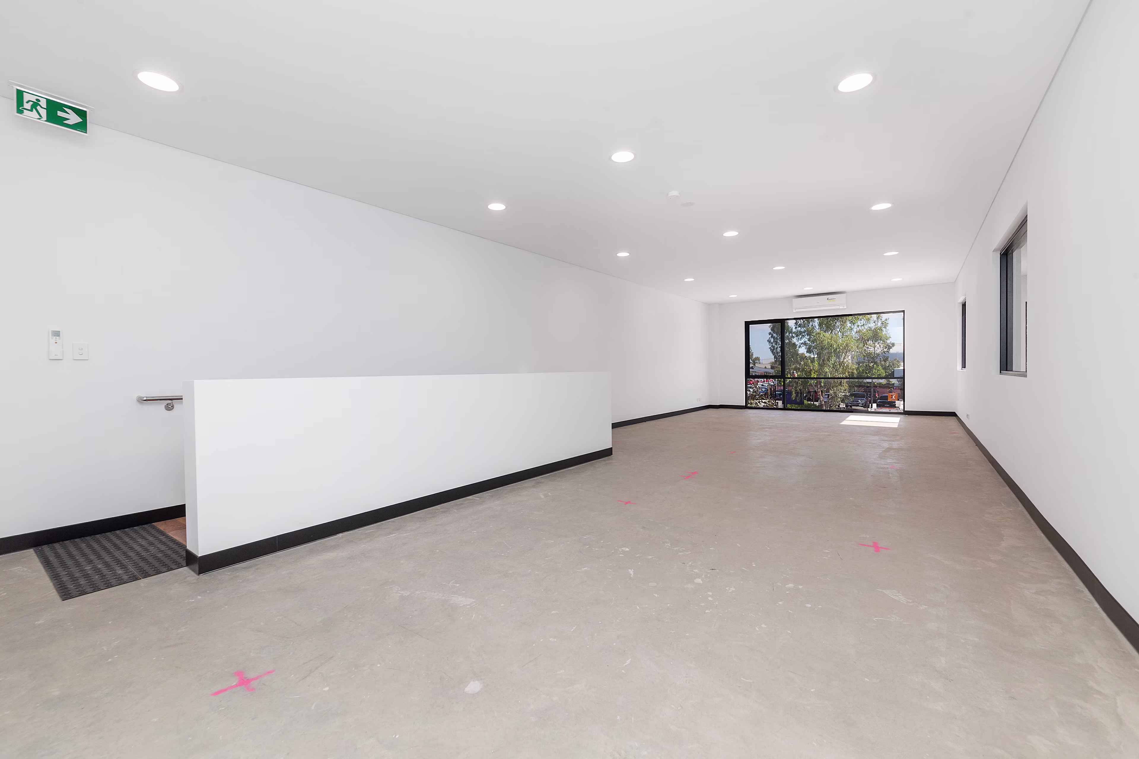 Units 1 & 6 / 4 Enterprise Court