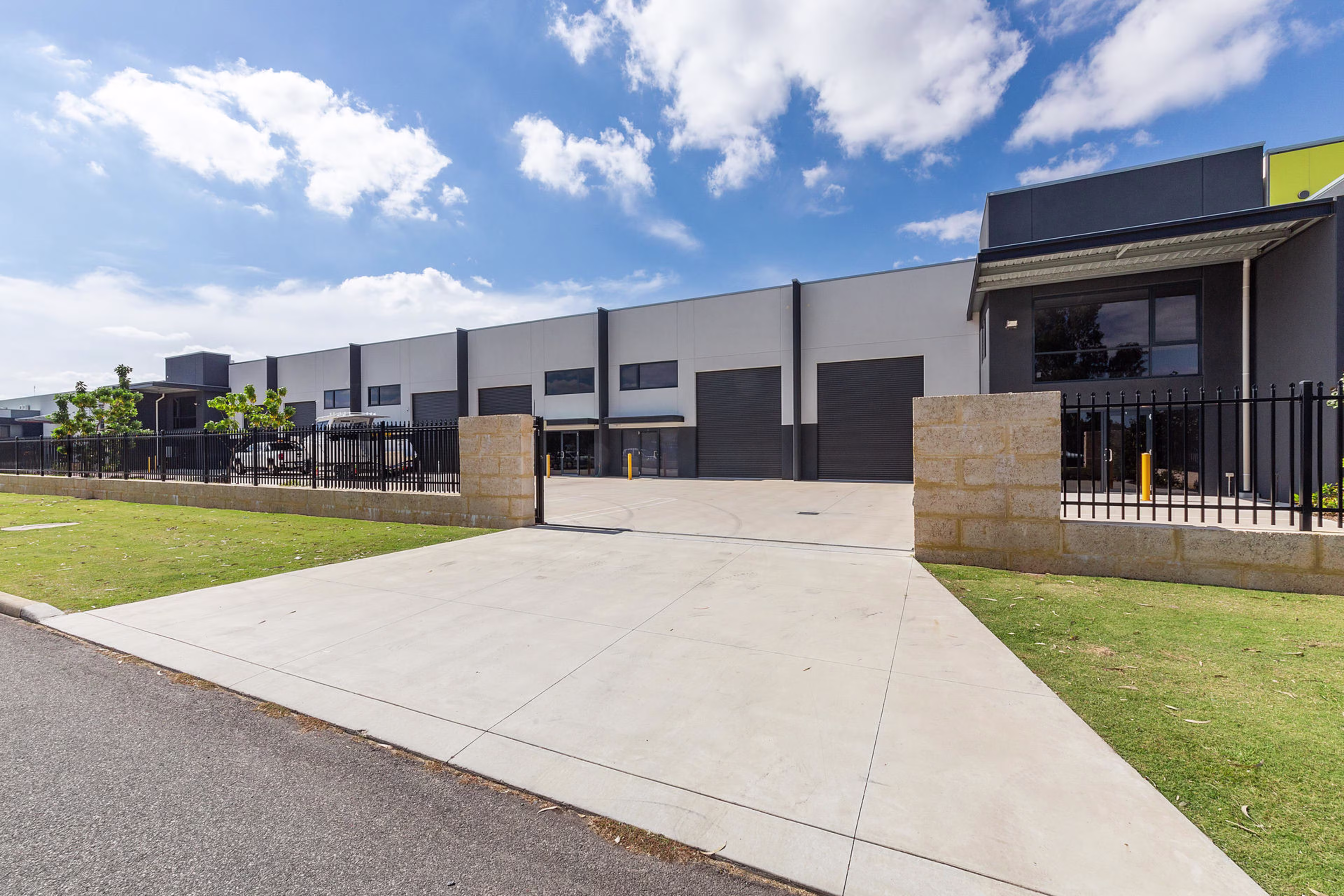 Units 1 & 6 / 4 Enterprise Court