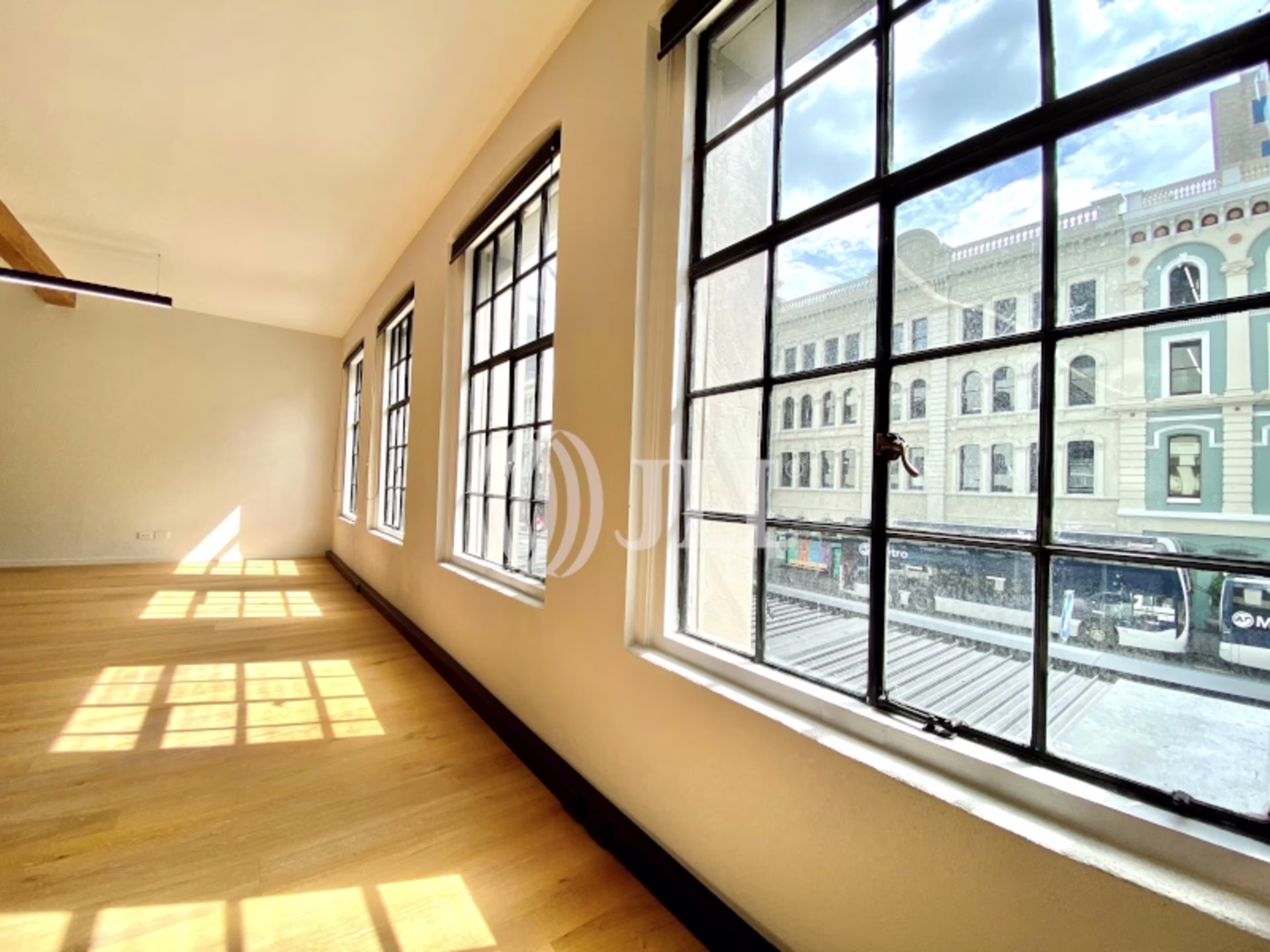 57 - 59 Customs Street E