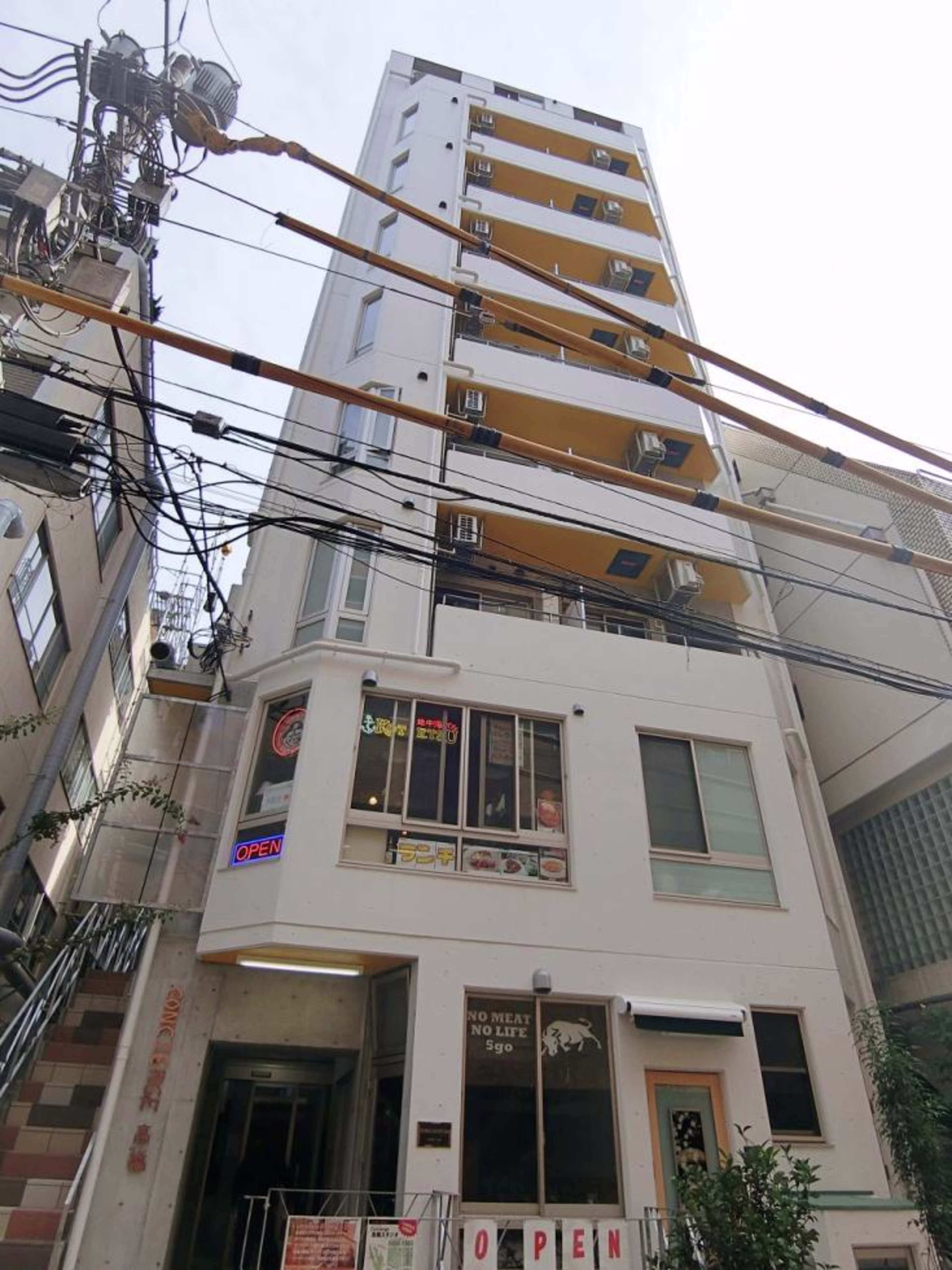 西新宿7-16-4