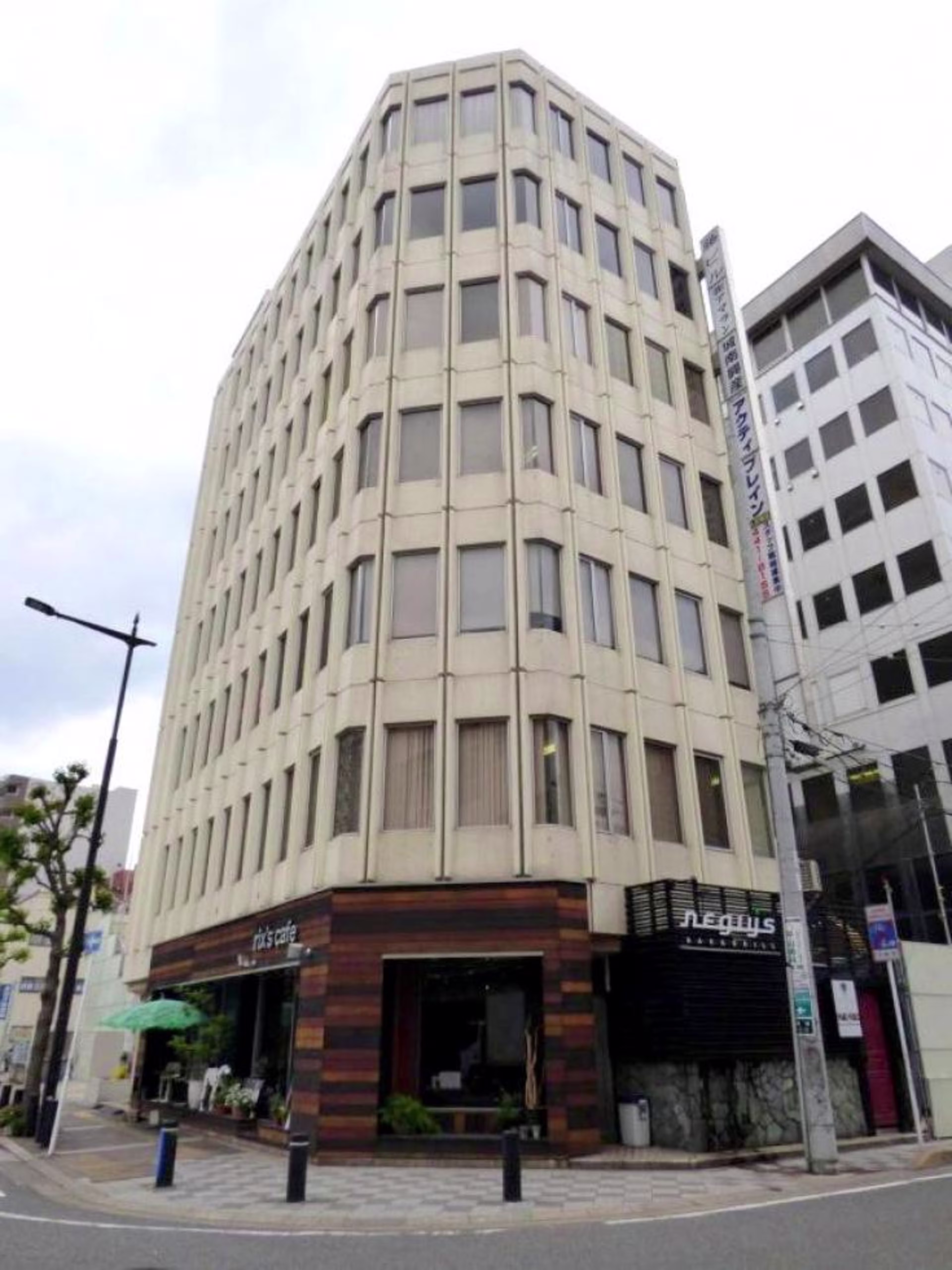 新宿2-2-5