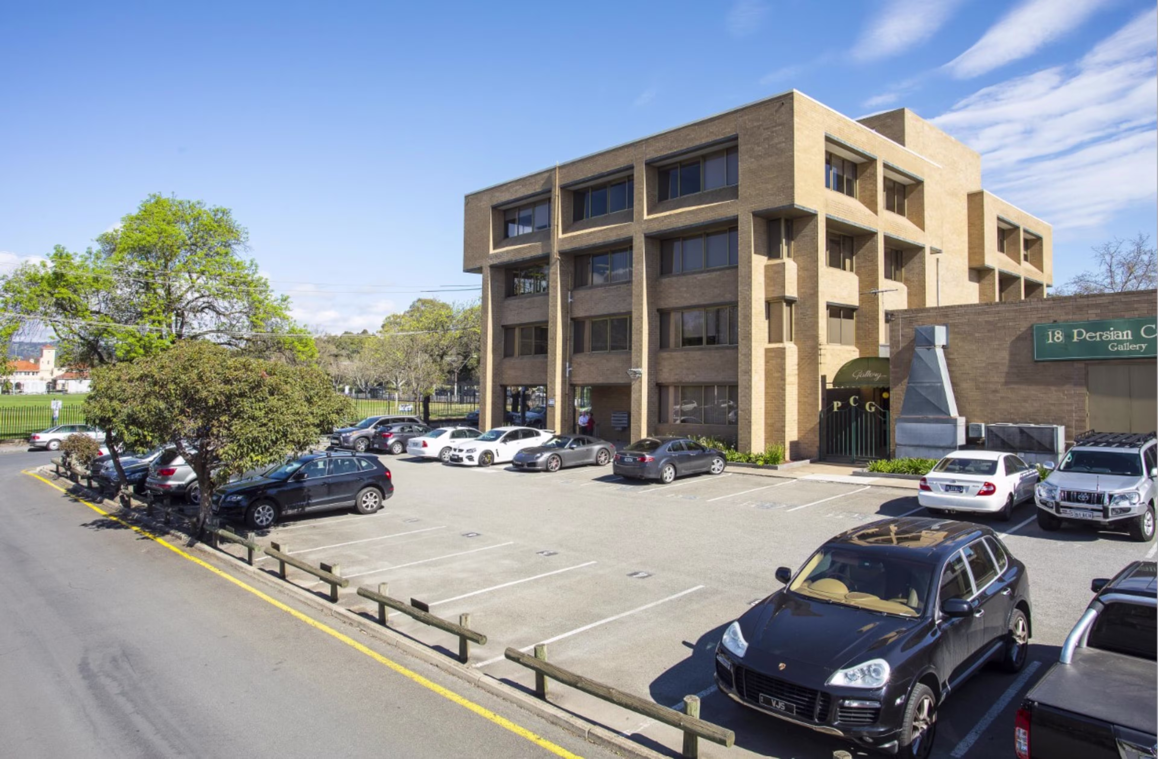 18 Dequetteville Terrace