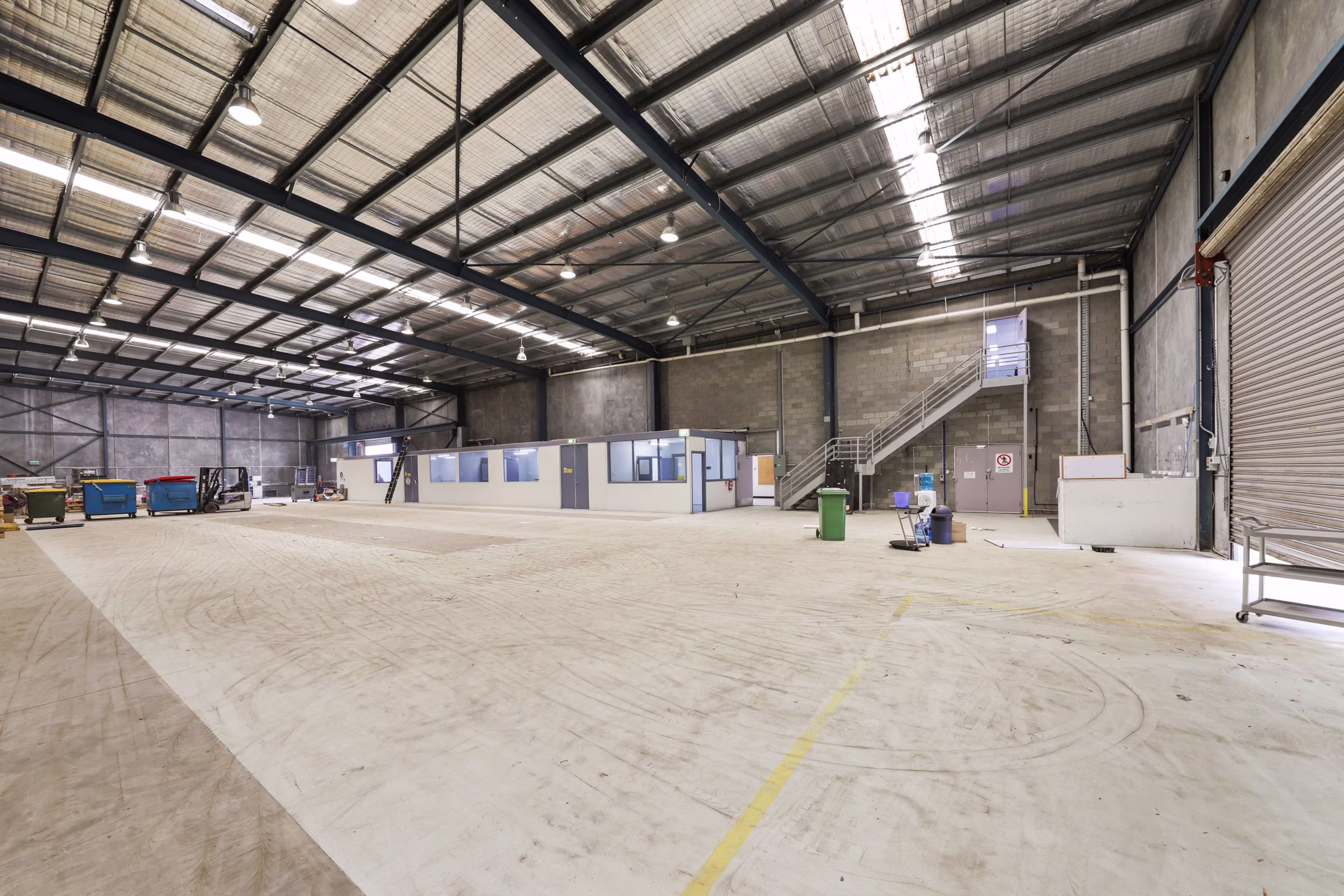 2 Anzed Court