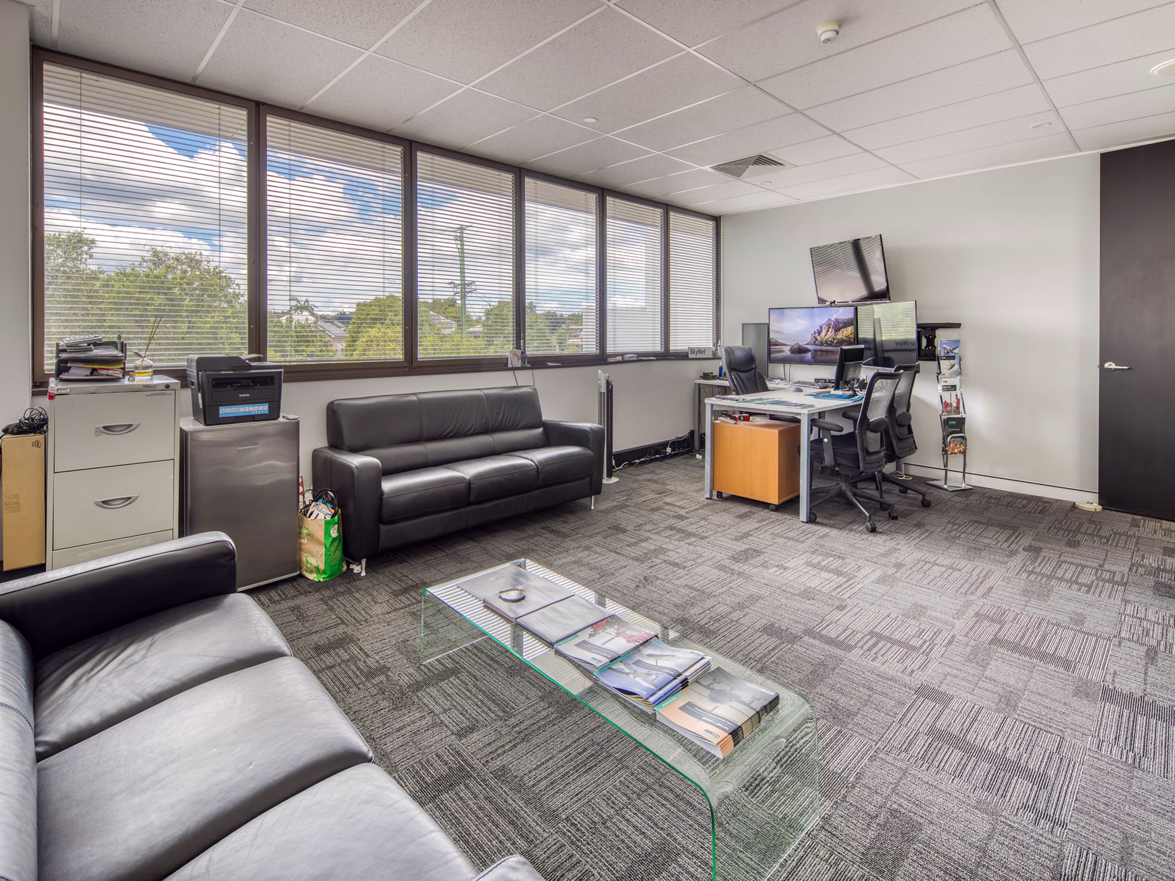 16 Edmondstone Street