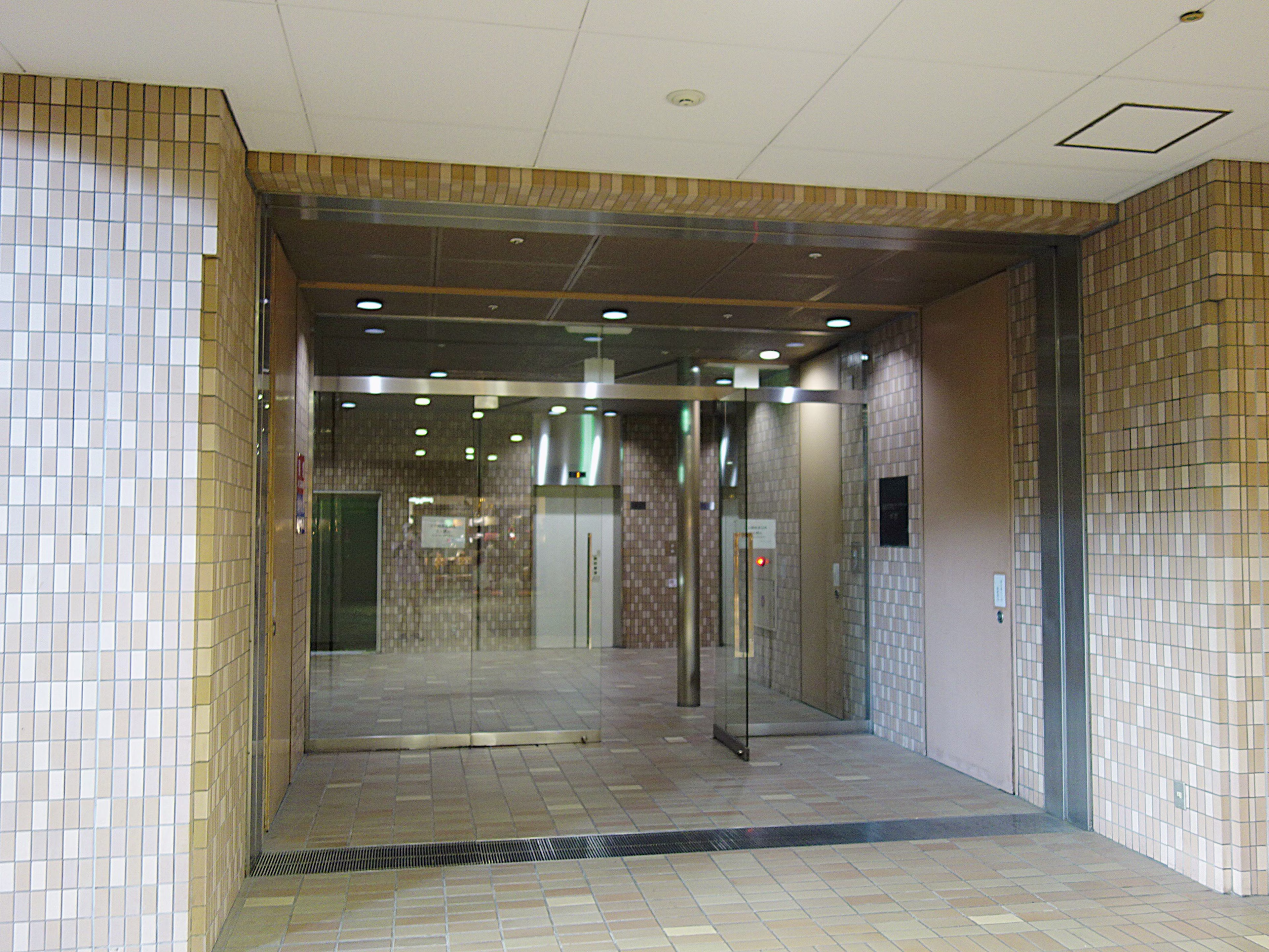 西新宿6-6-3