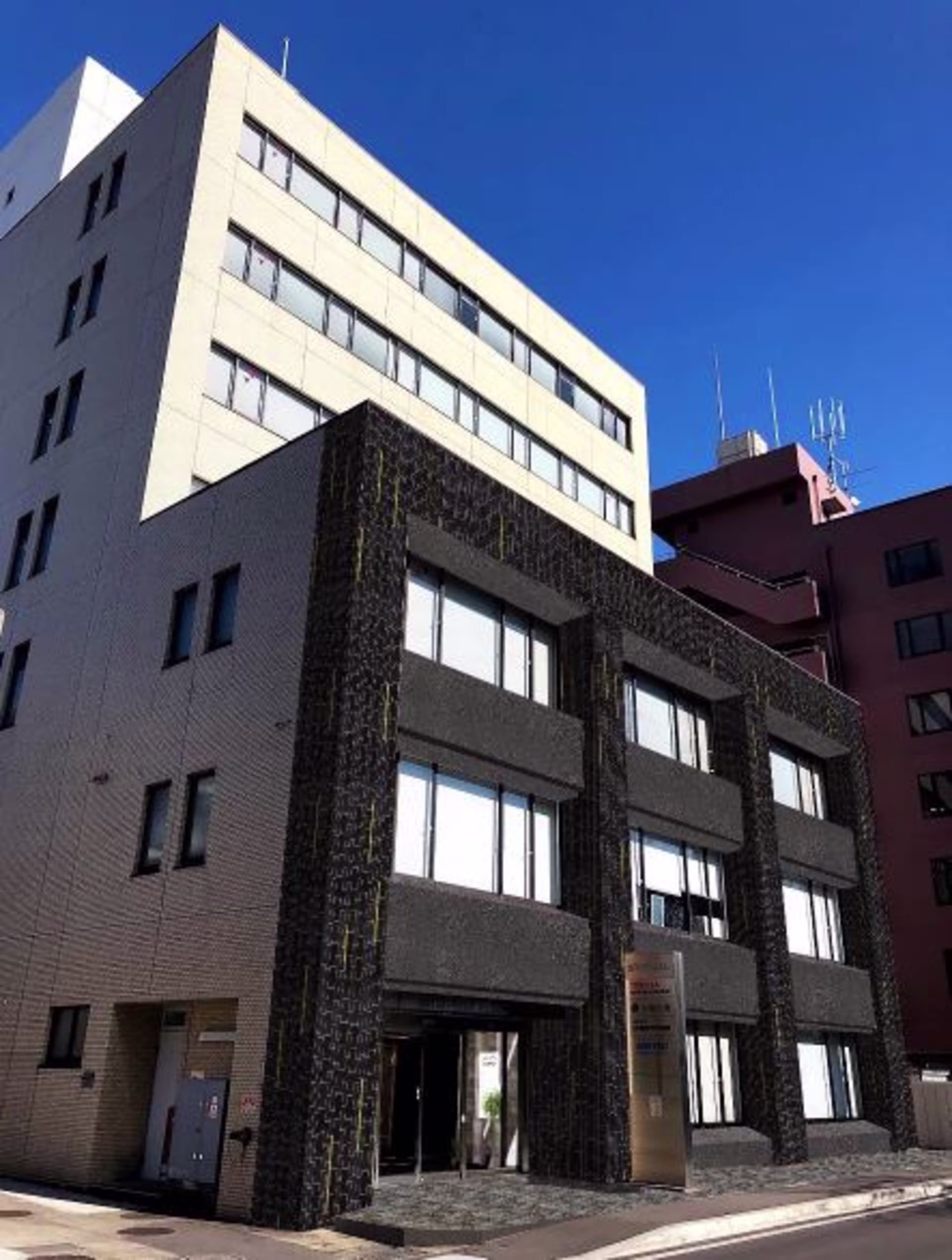 大町1-2-6