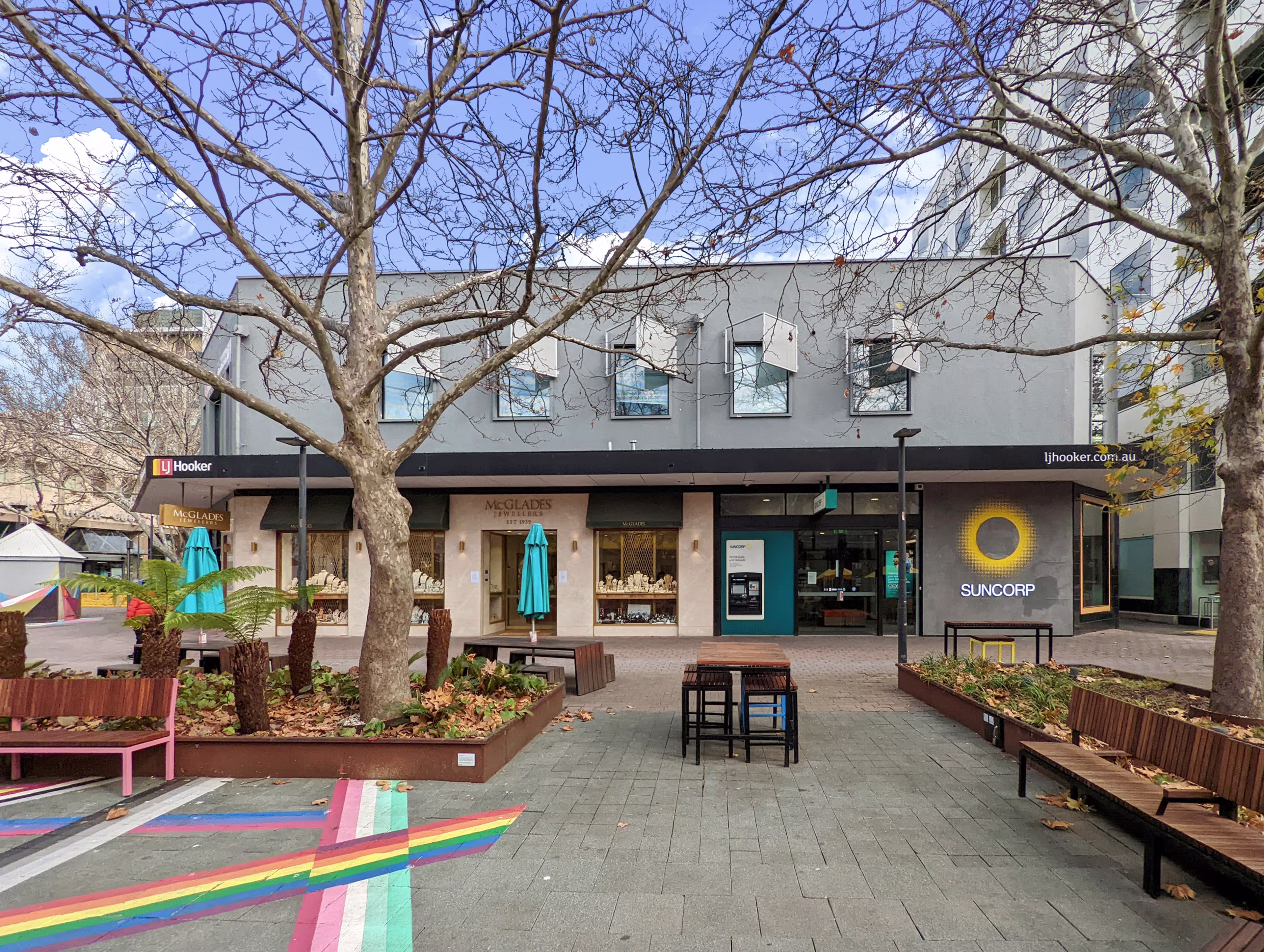 182 - 200 City Walk