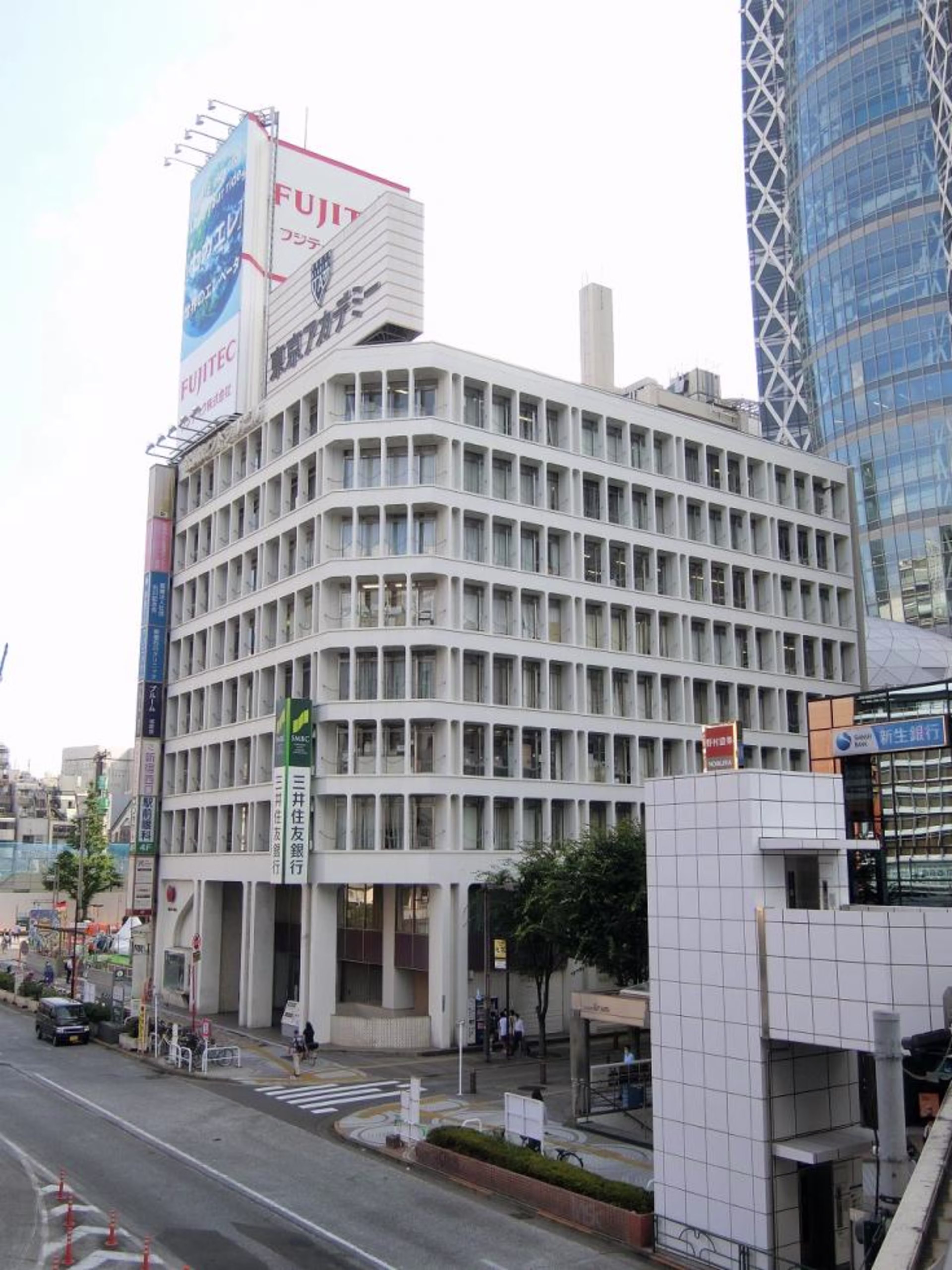 西新宿1-7-1