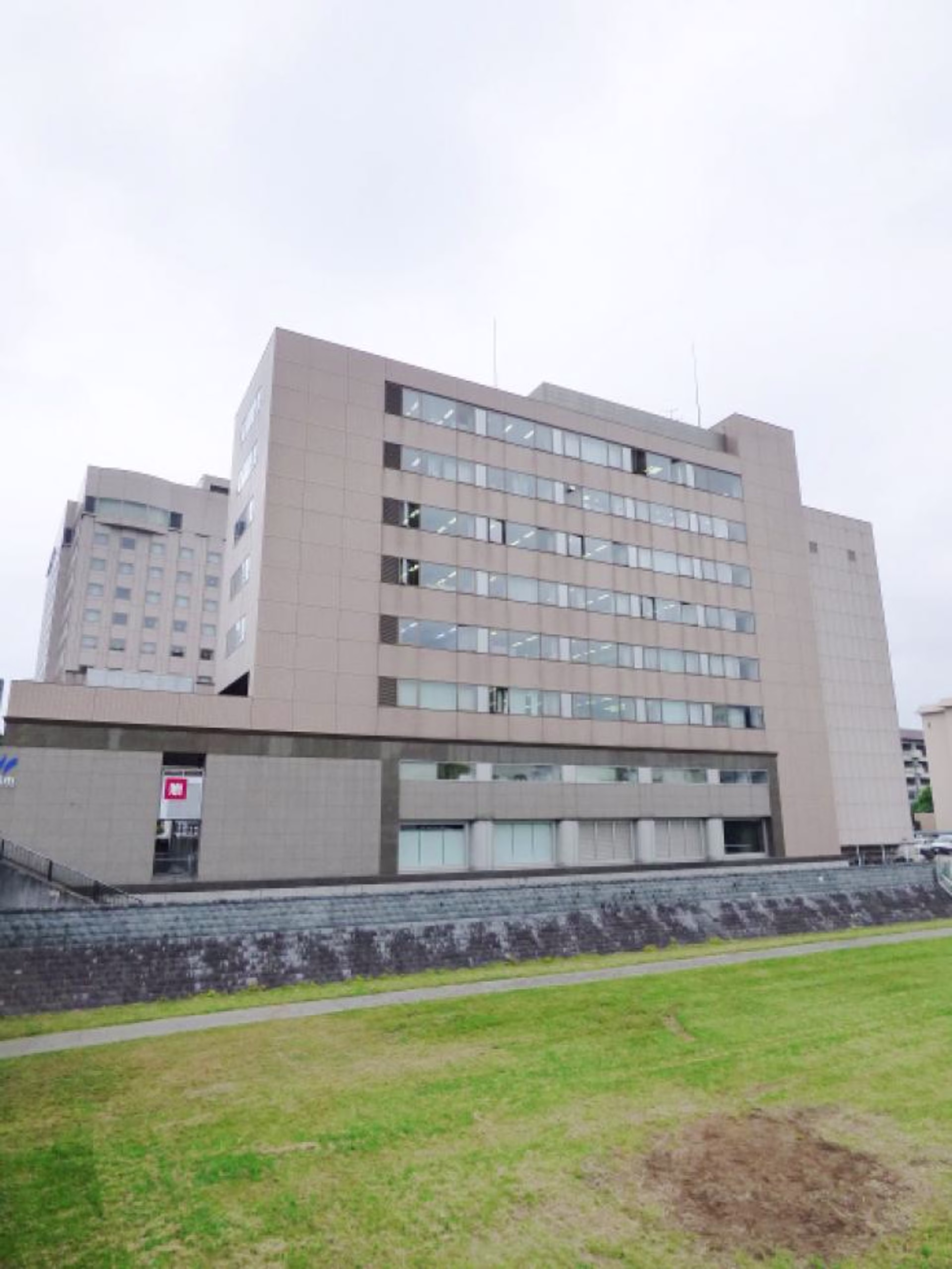 盛岡駅前北通1-10
