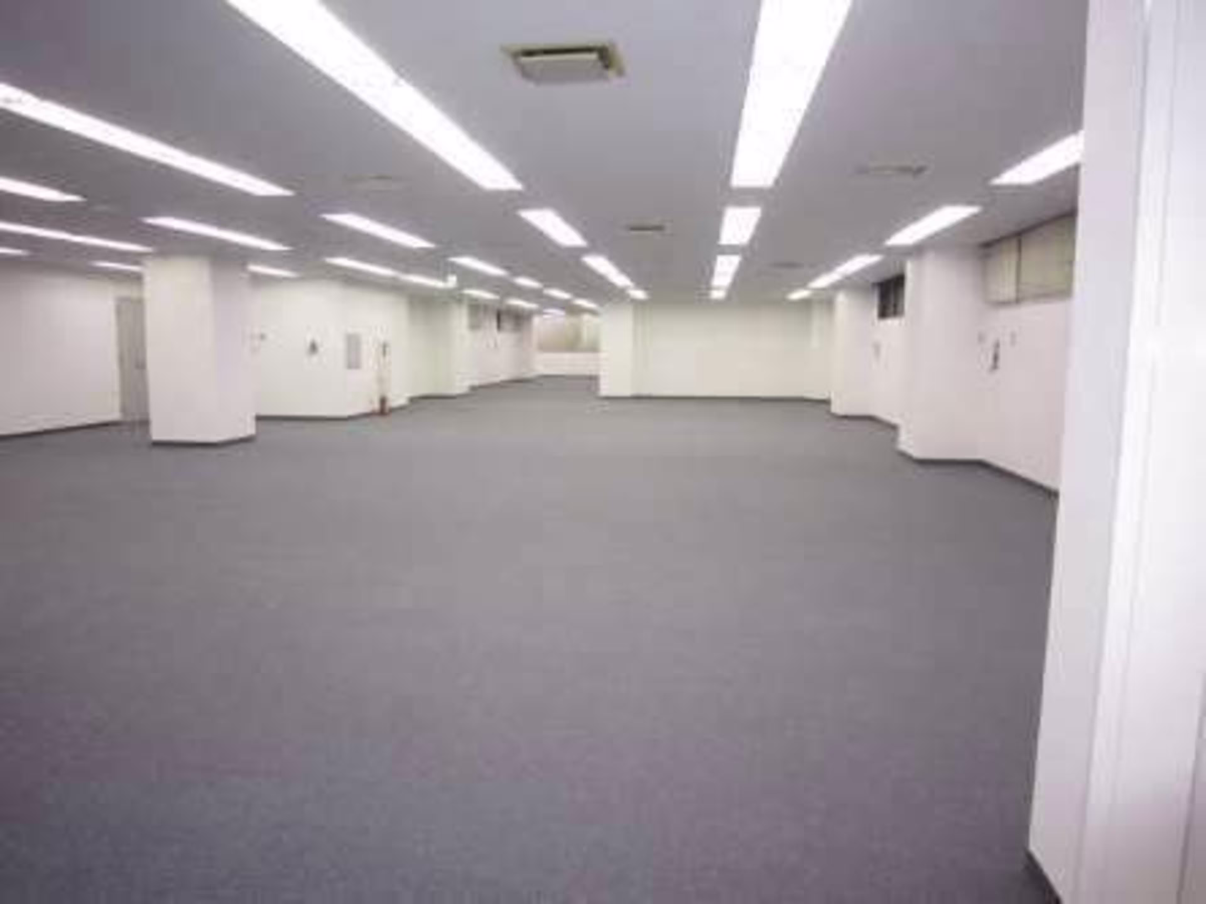 丸の内2-16-4