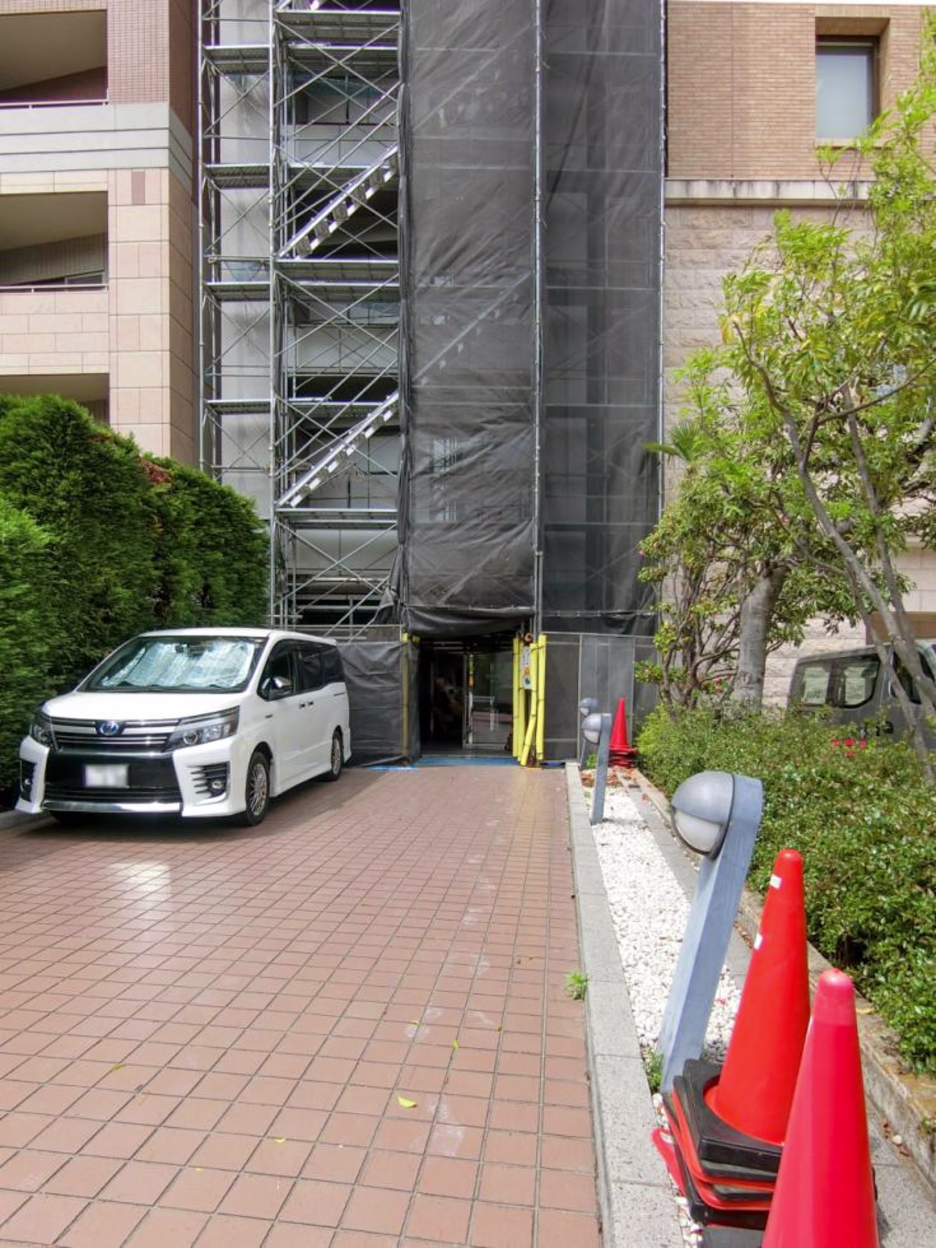 市谷本村町2-3