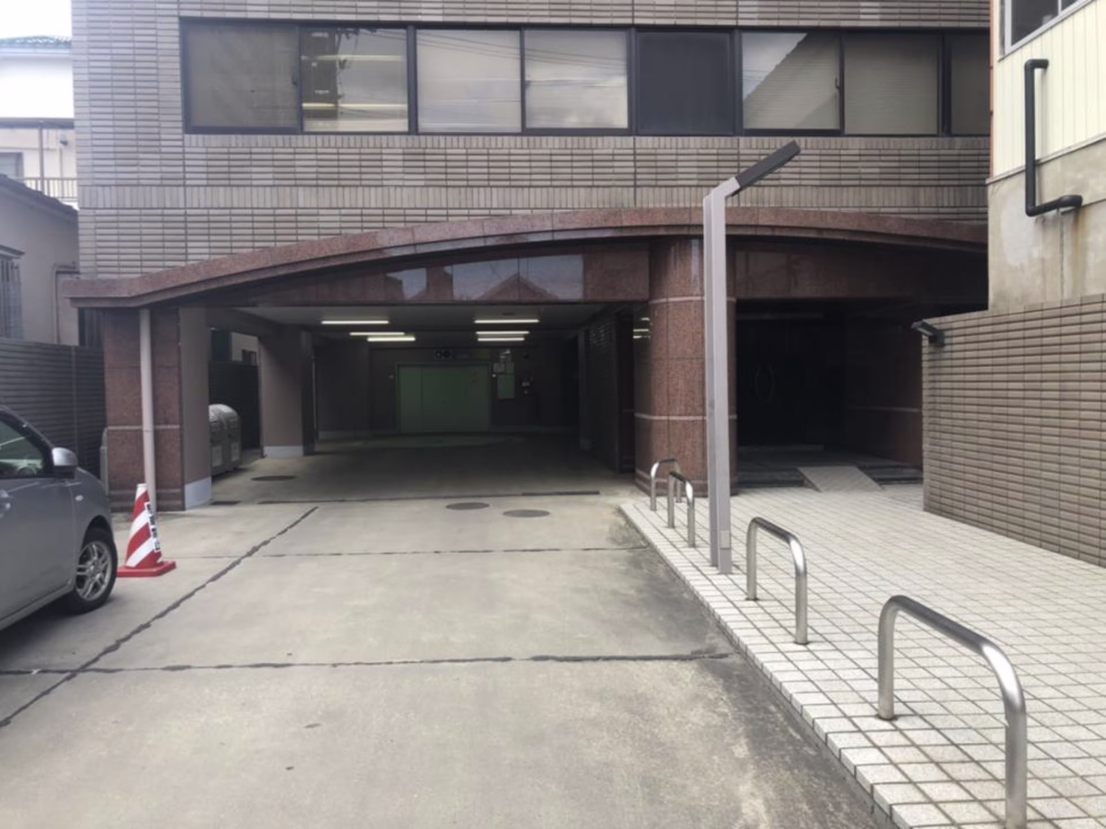 大町2-12-13