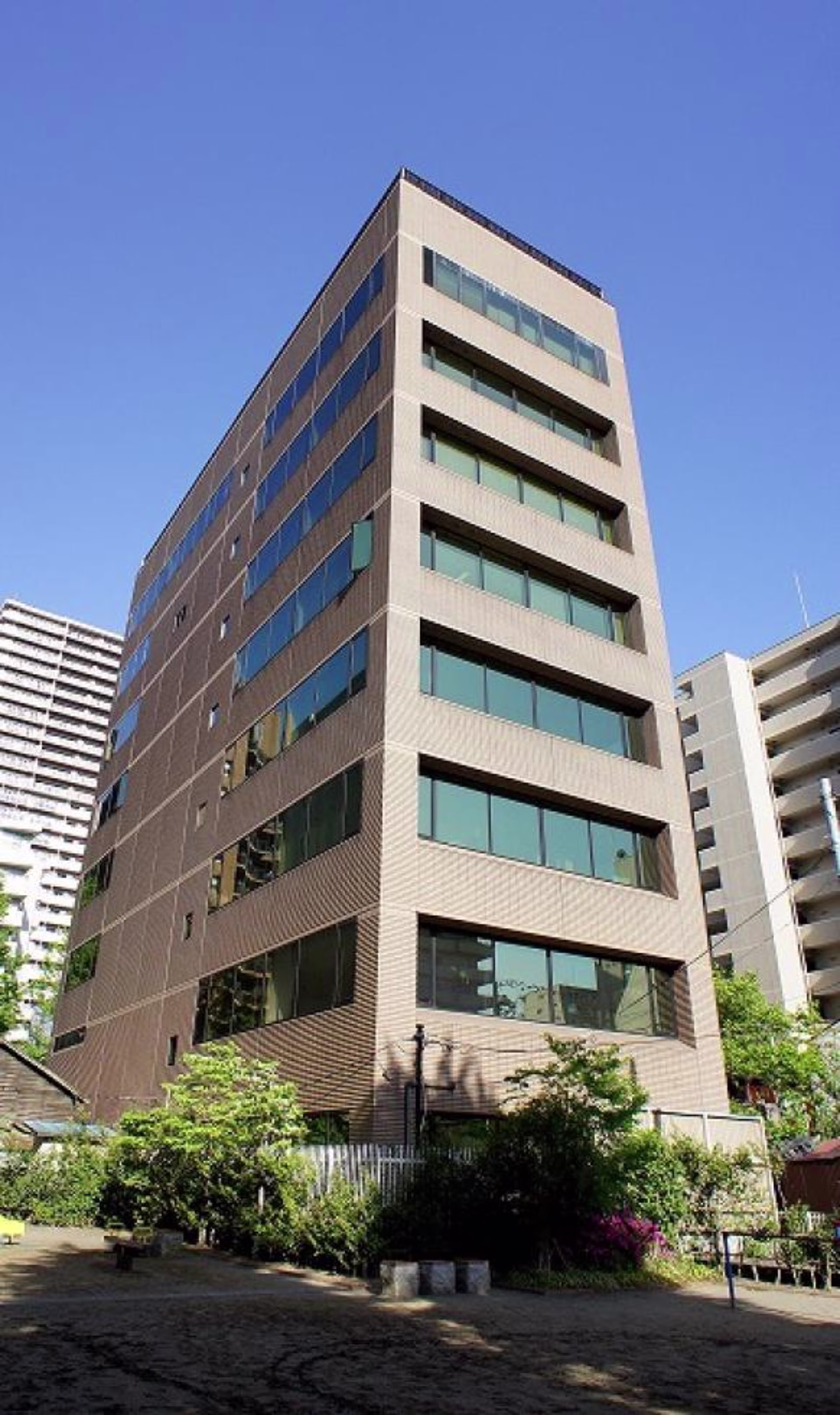 春日町7-32