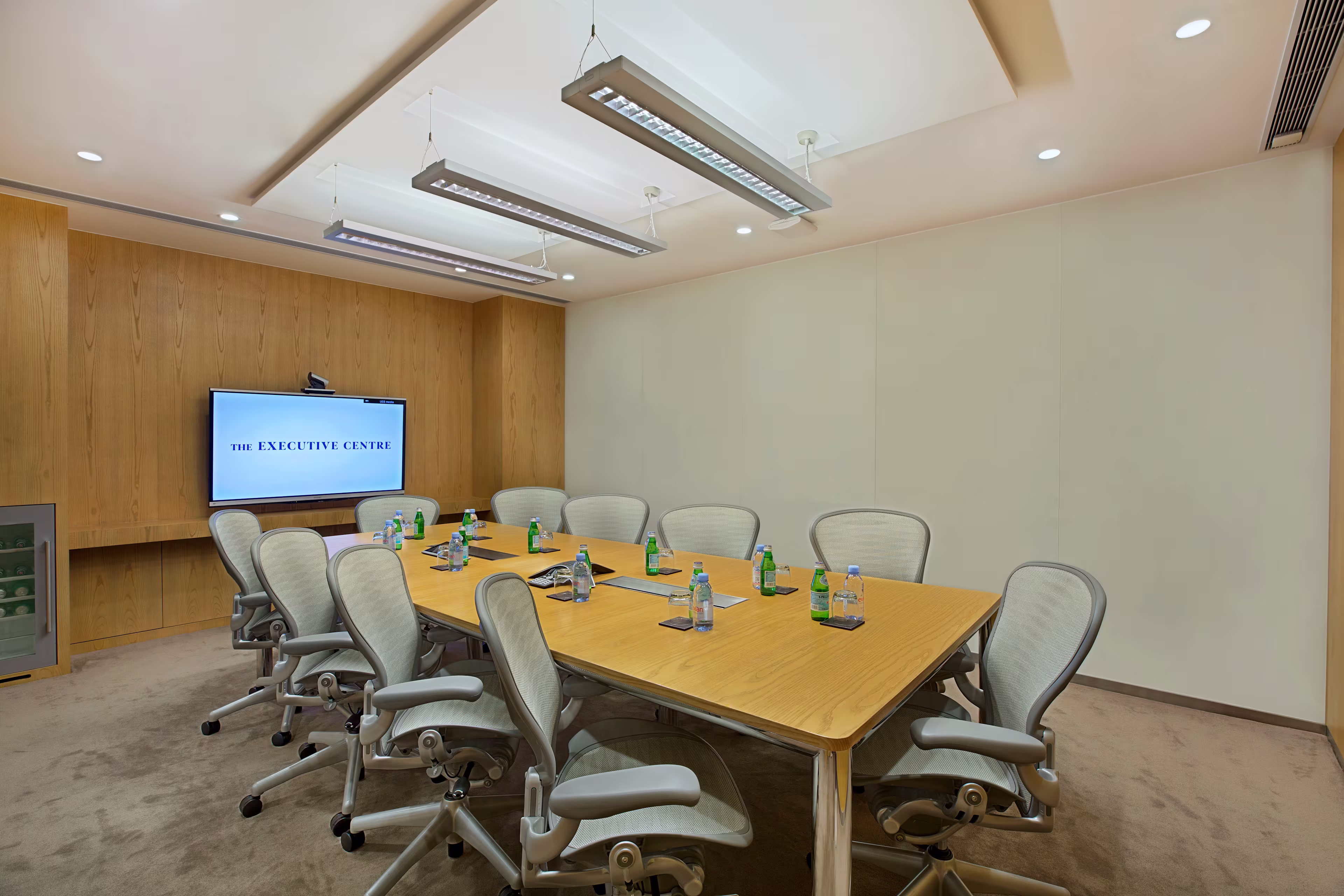 Level 15 & 16, The Hong Kong Club Building, No. 3A Chater Road, Central, Hong Kong