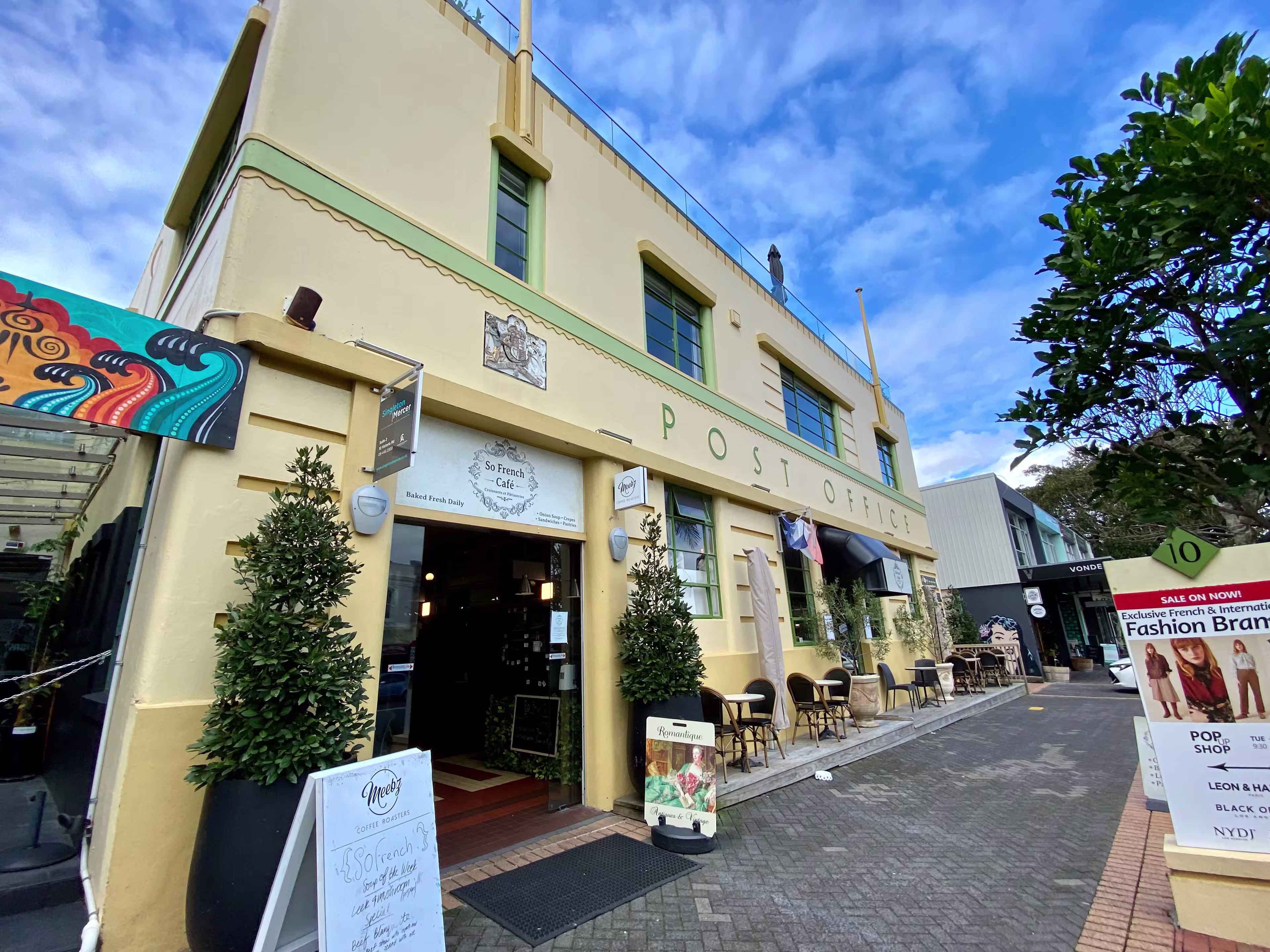 10 Victoria Road