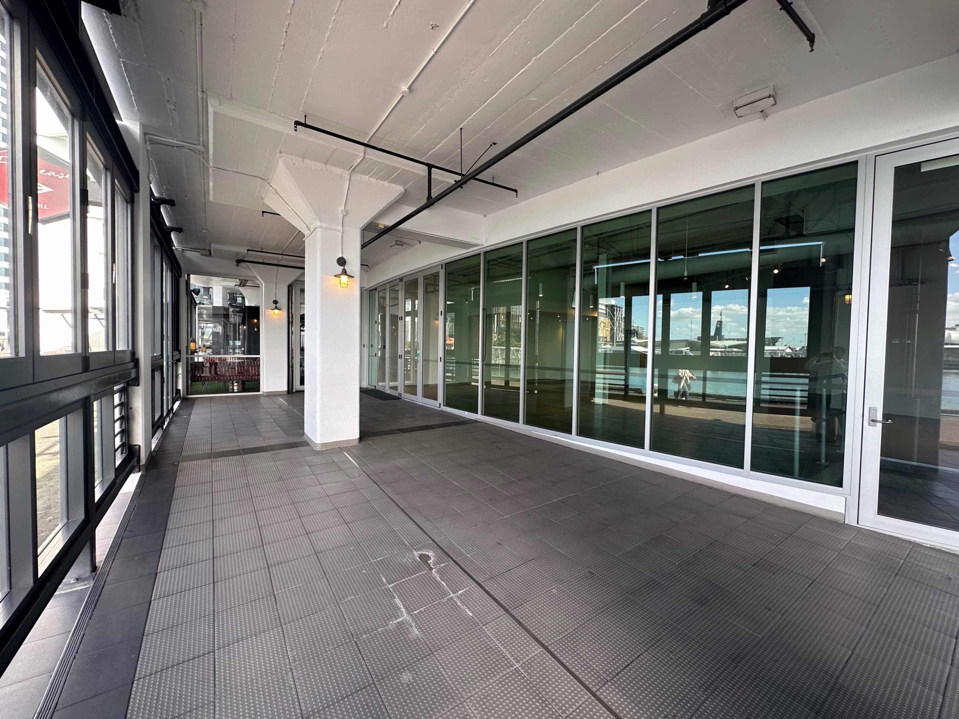19 Princes Wharf