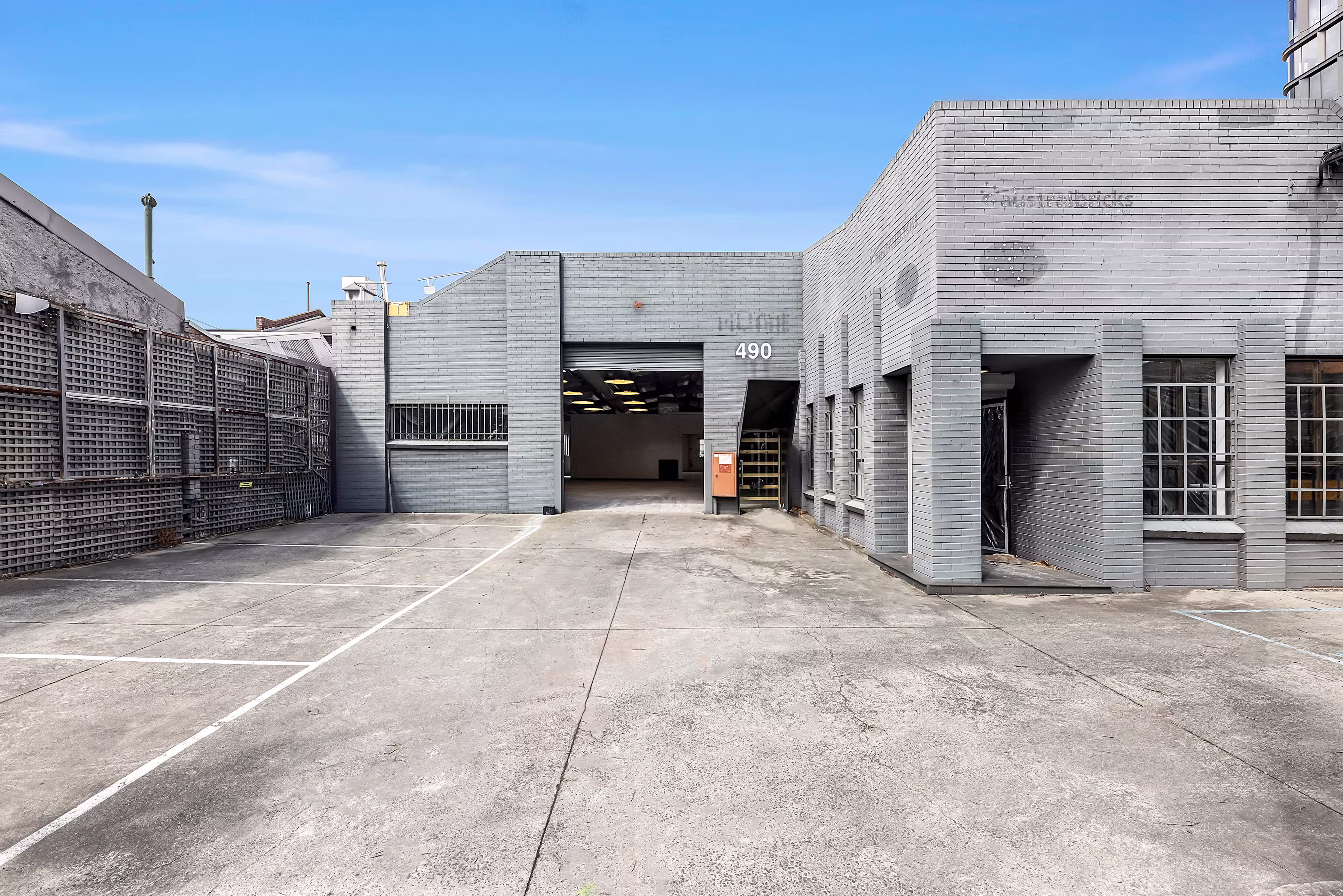 488 Swan Street