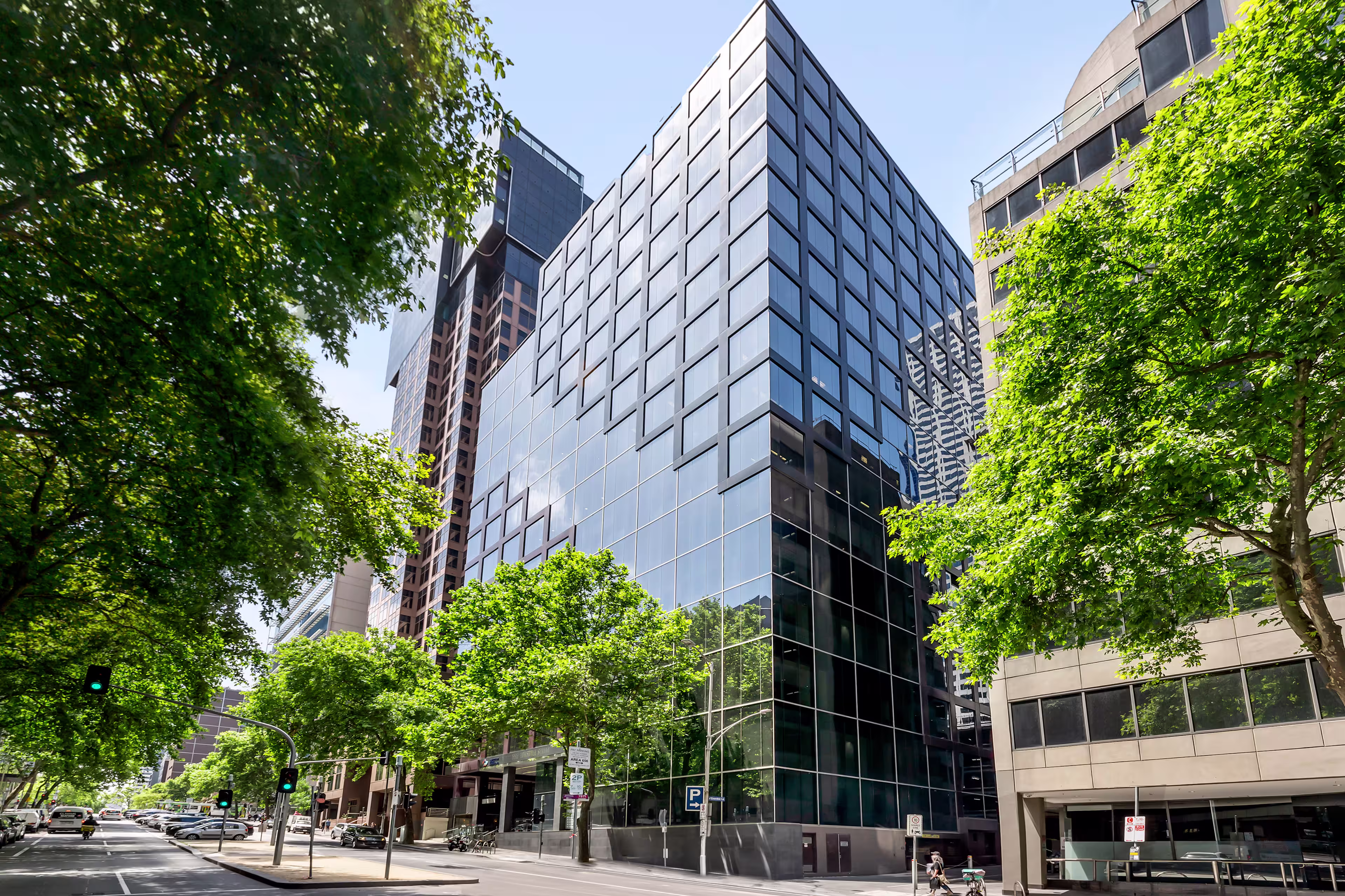 555 Lonsdale Street