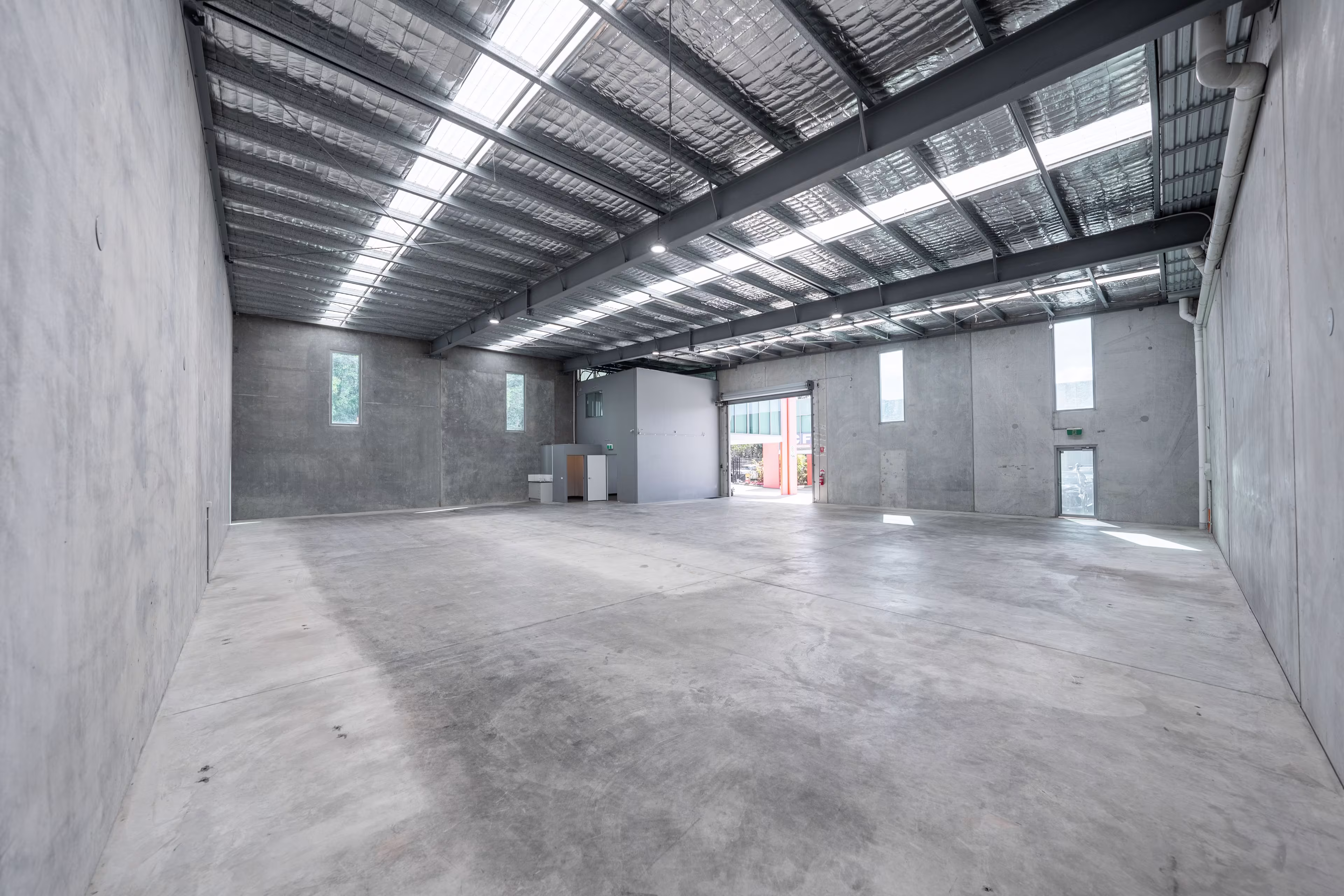 12 - 16 Robart Court