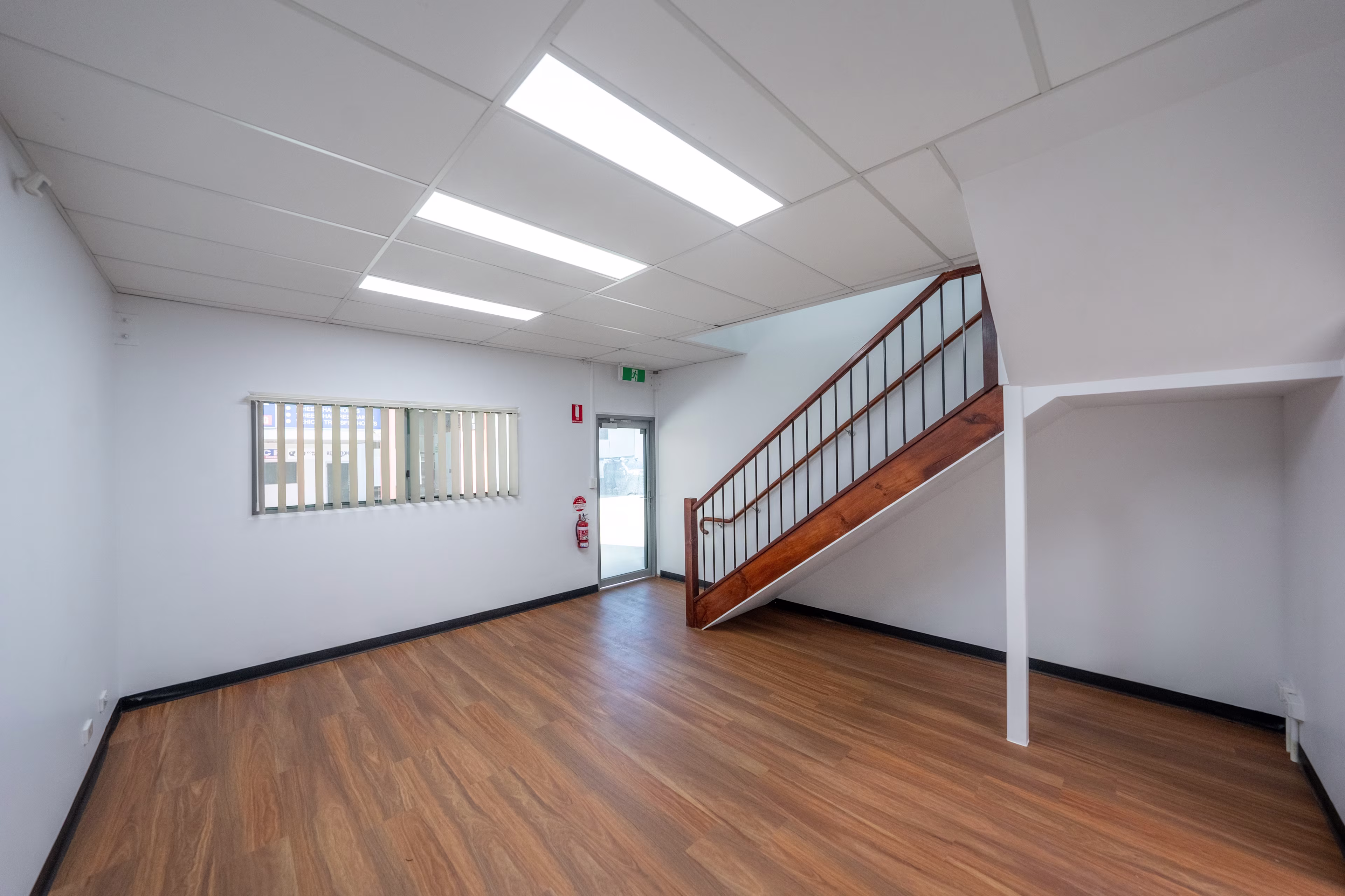 12 - 16 Robart Court