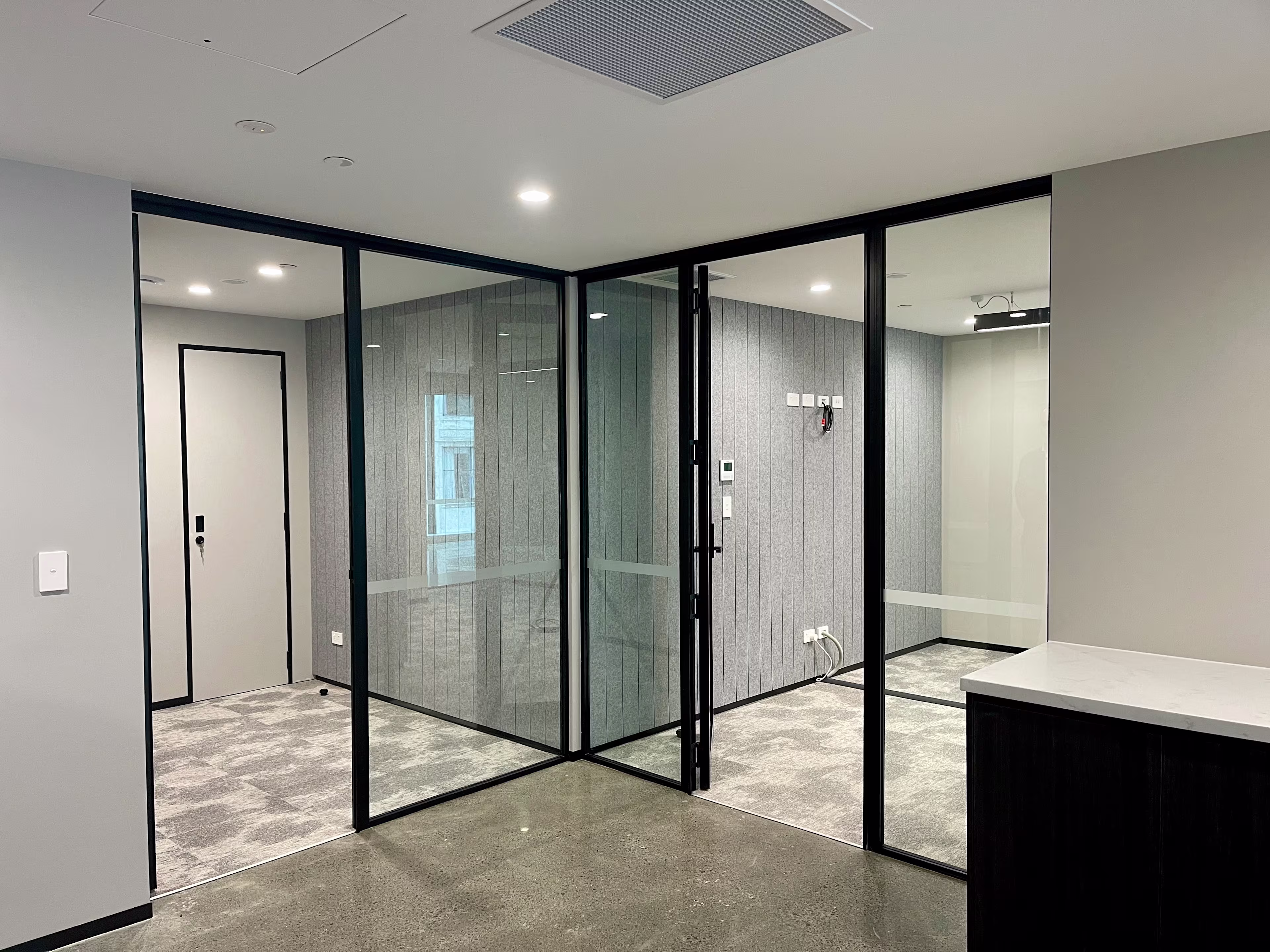 10 - 12 Commerce Street