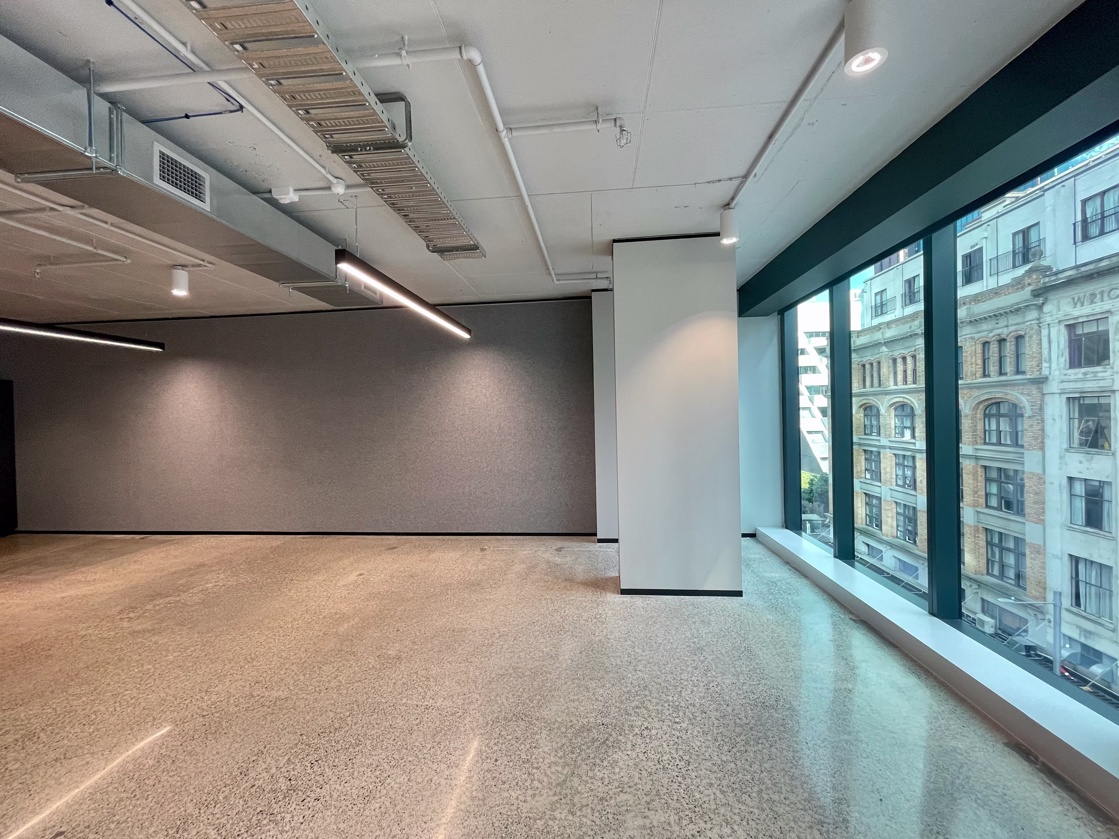 10 - 12 Commerce Street