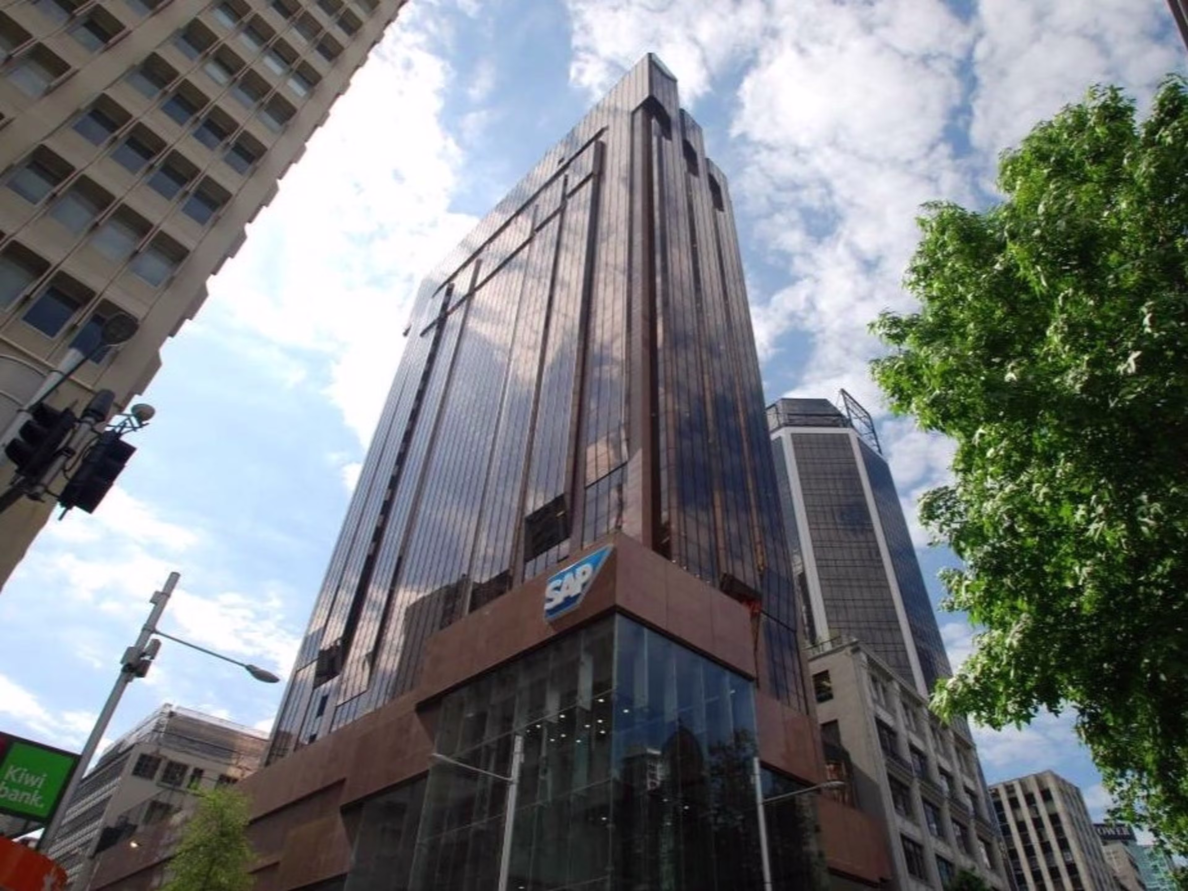 151 Queen Street