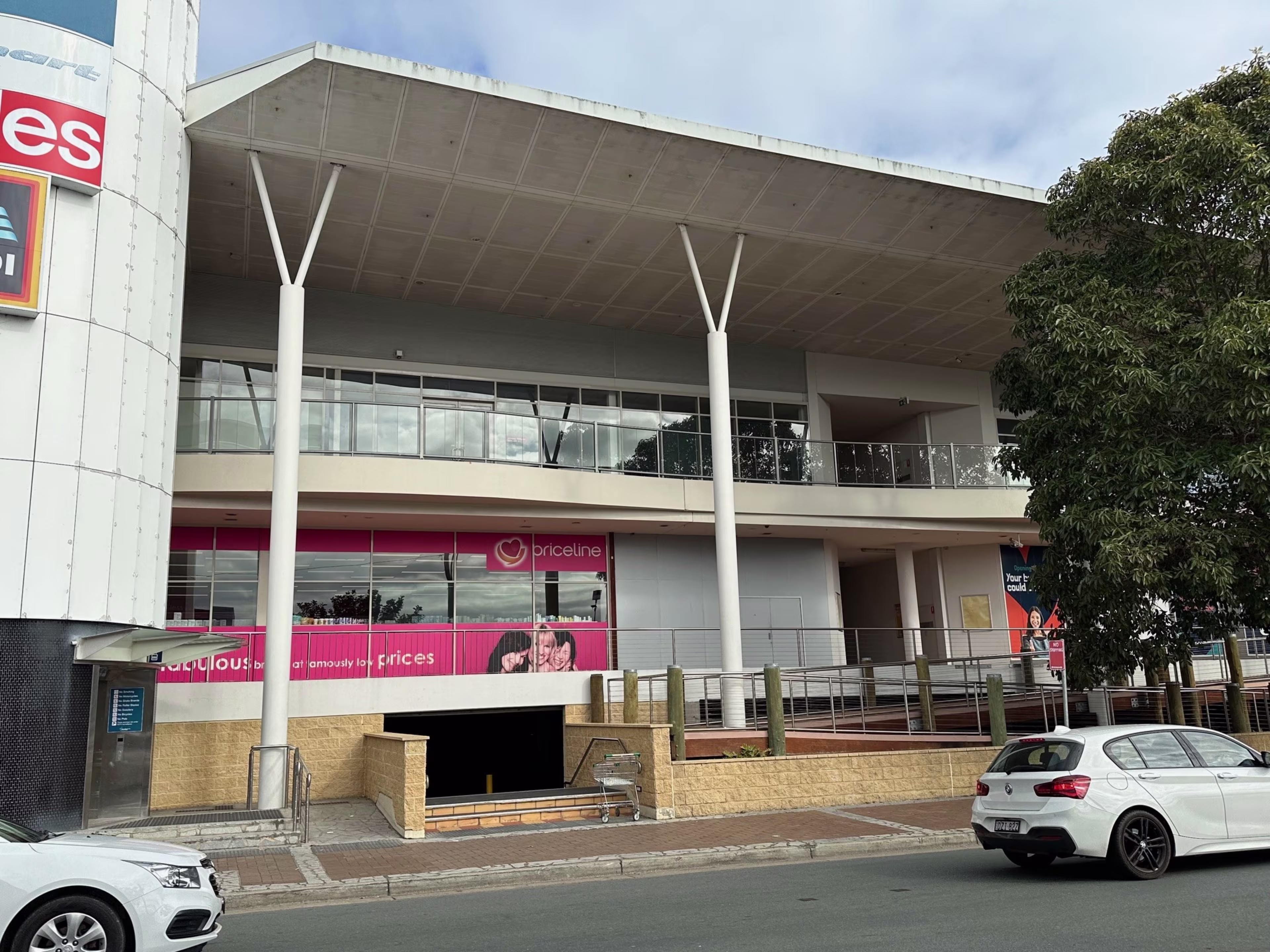 13 Clyde Street