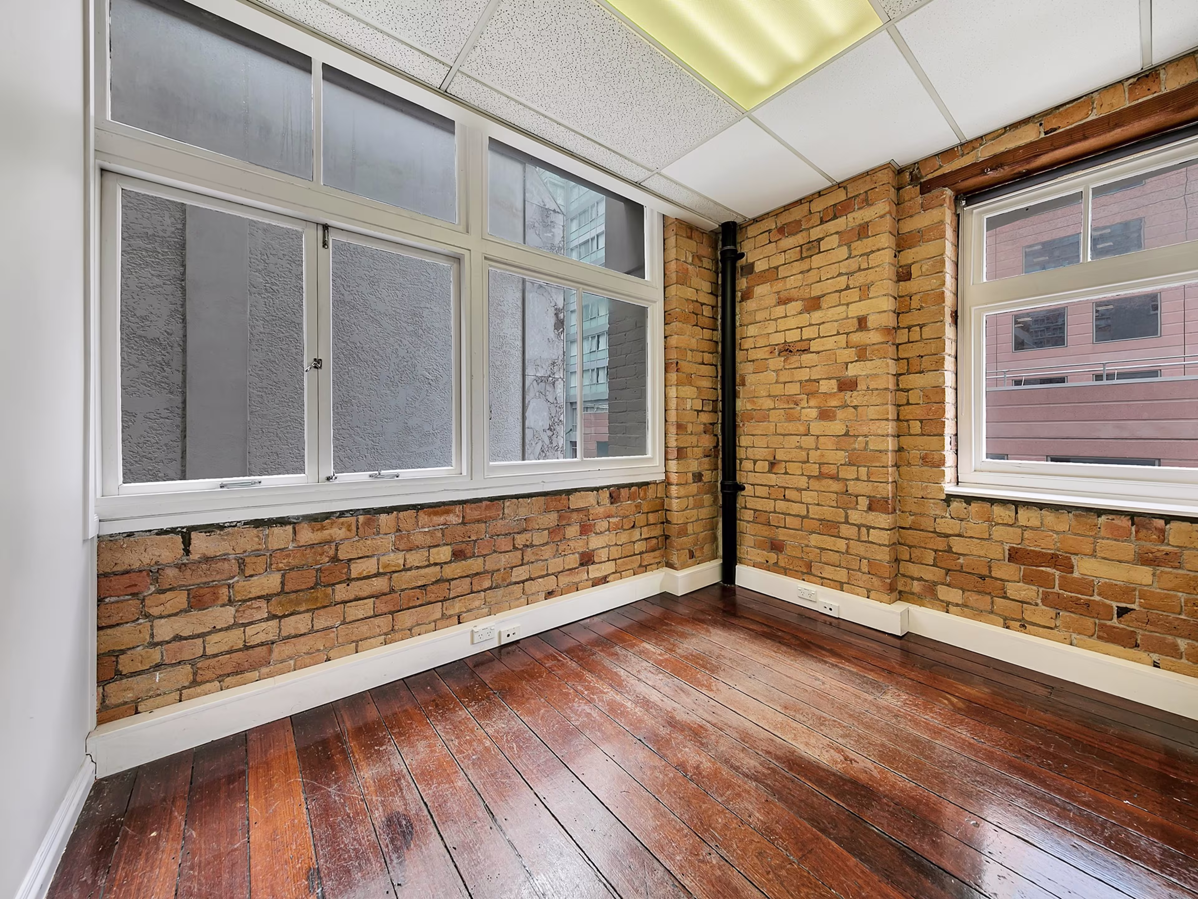 48 - 52 Wyndham Street