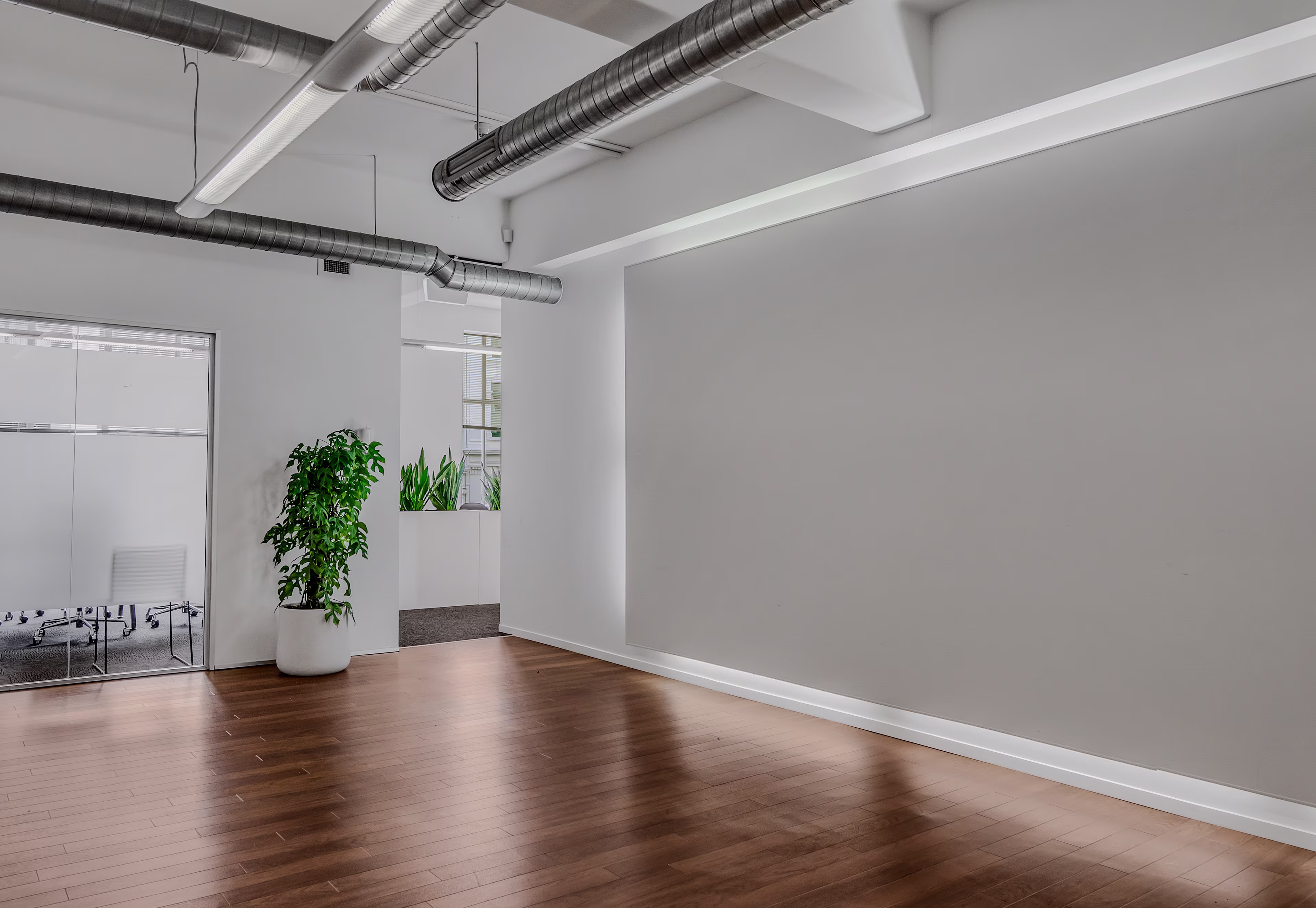17 - 21 Customs Street E