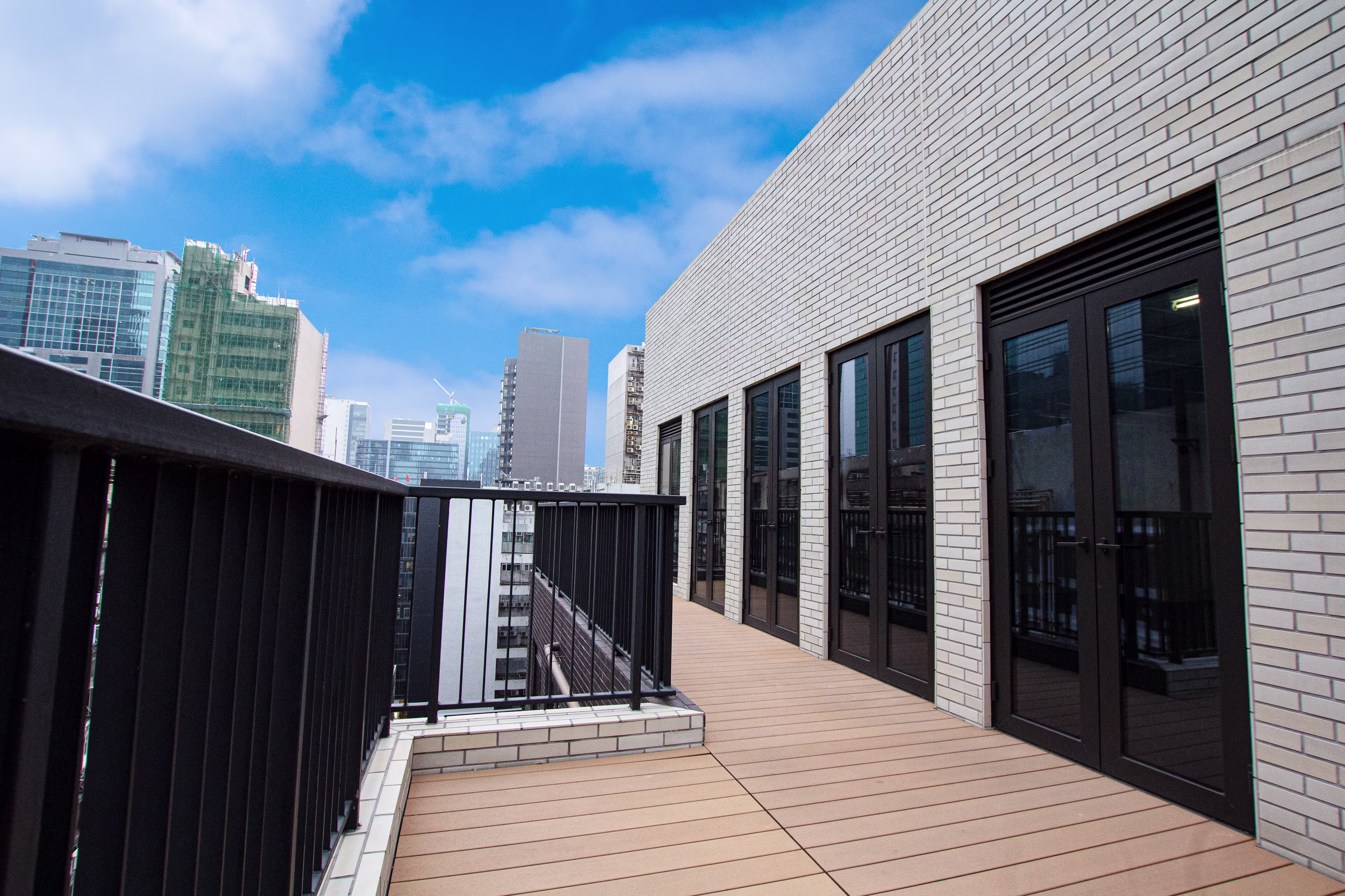 The Whitney (183 Wai Yip Street)