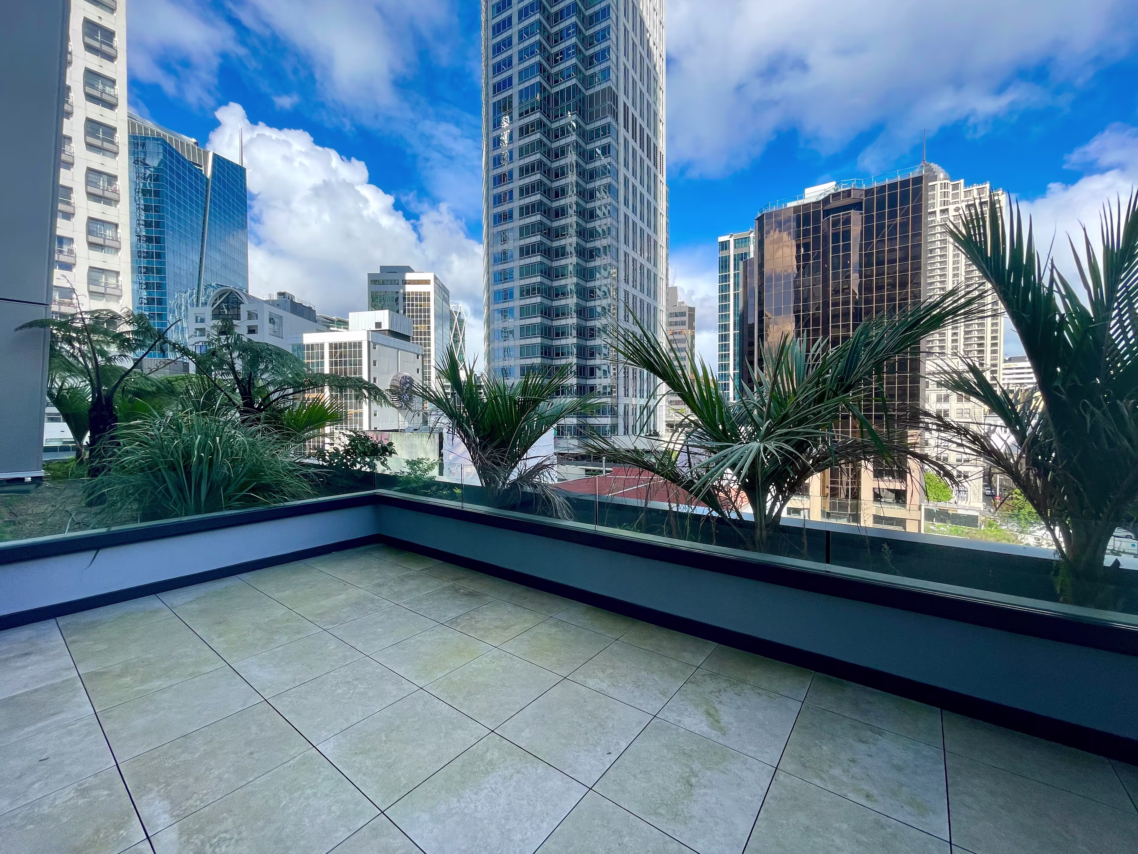 10 - 12 Commerce Street