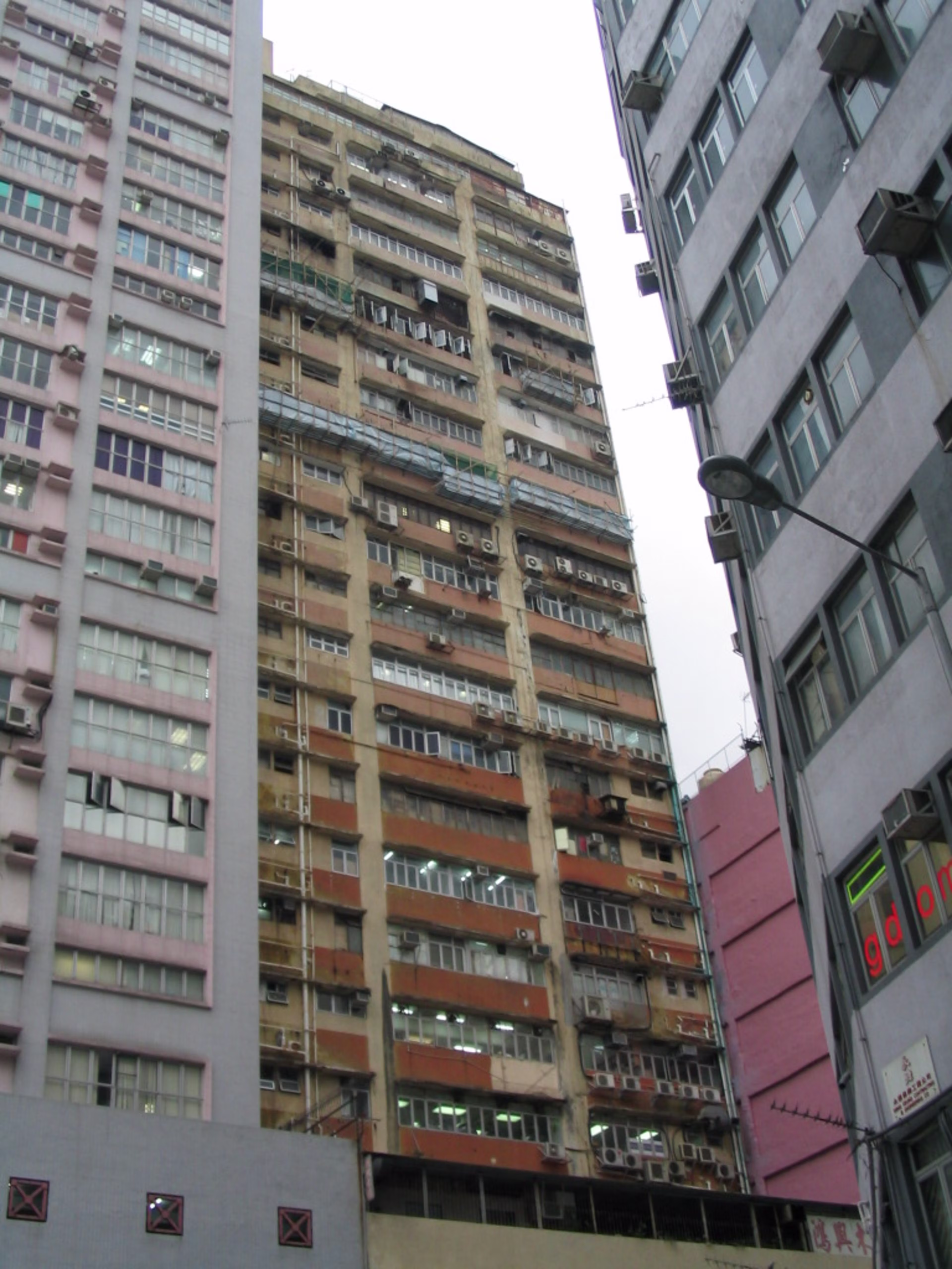 Tak King Industrial Building