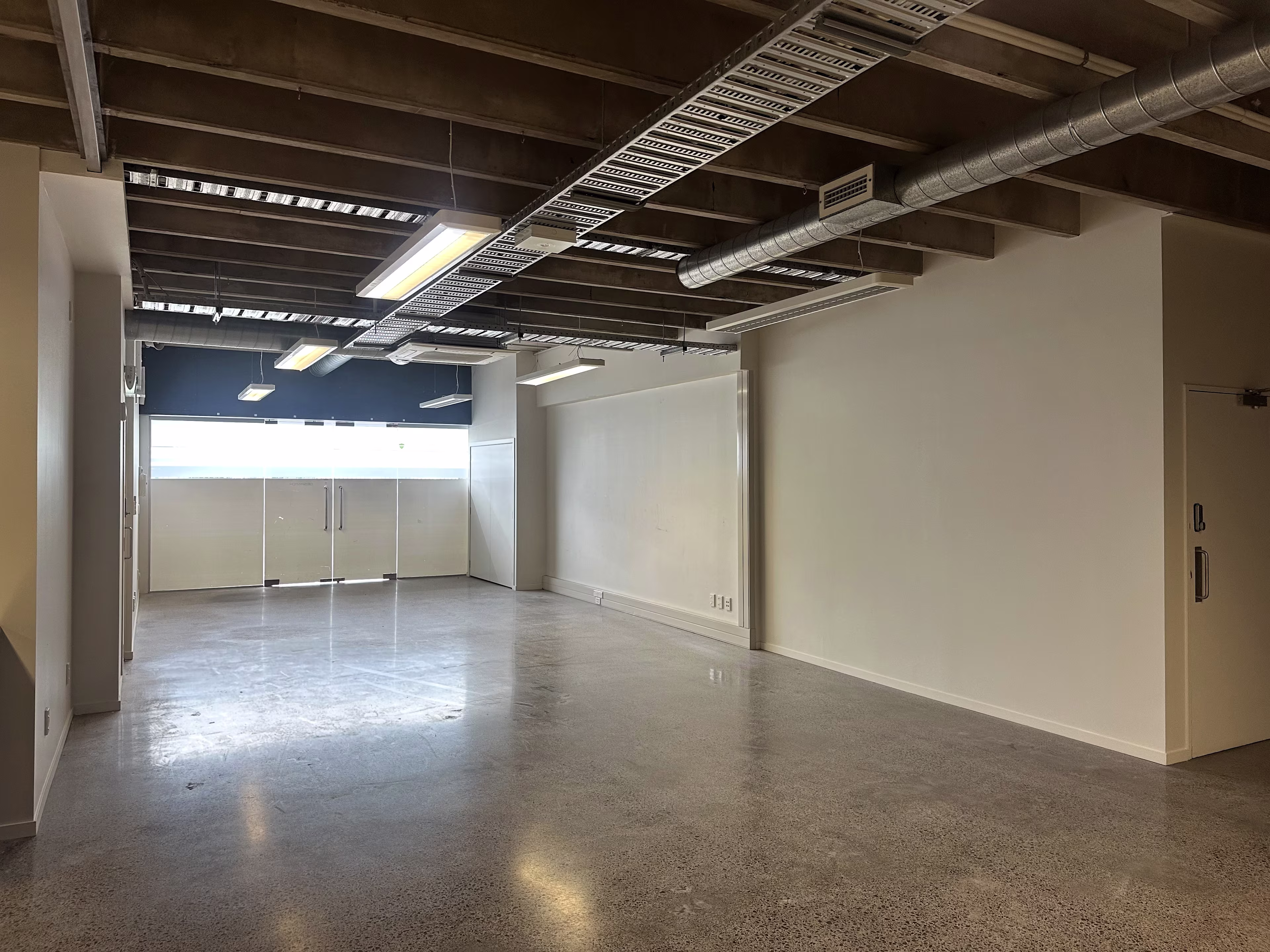 355 New North Road