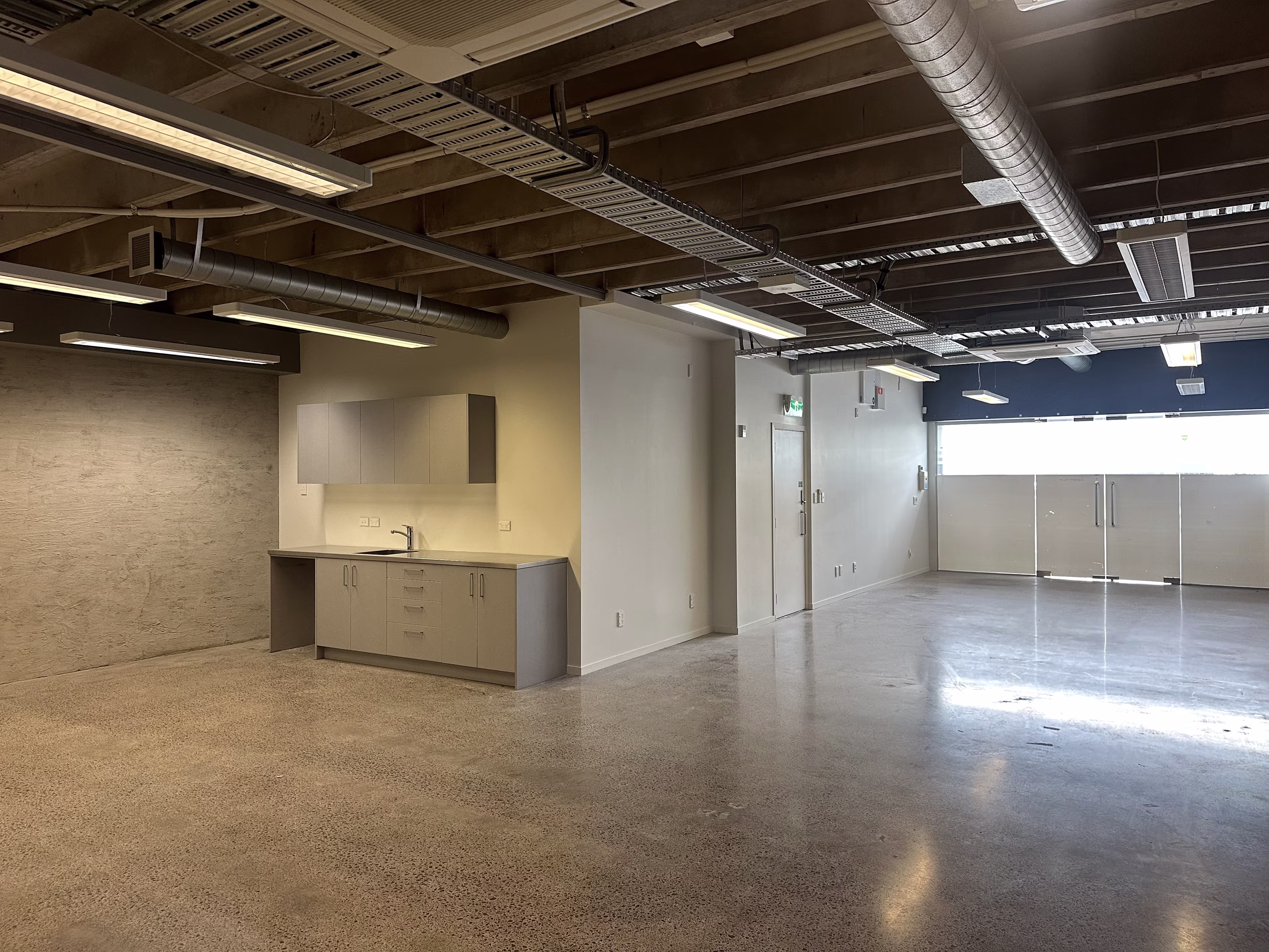 355 New North Road