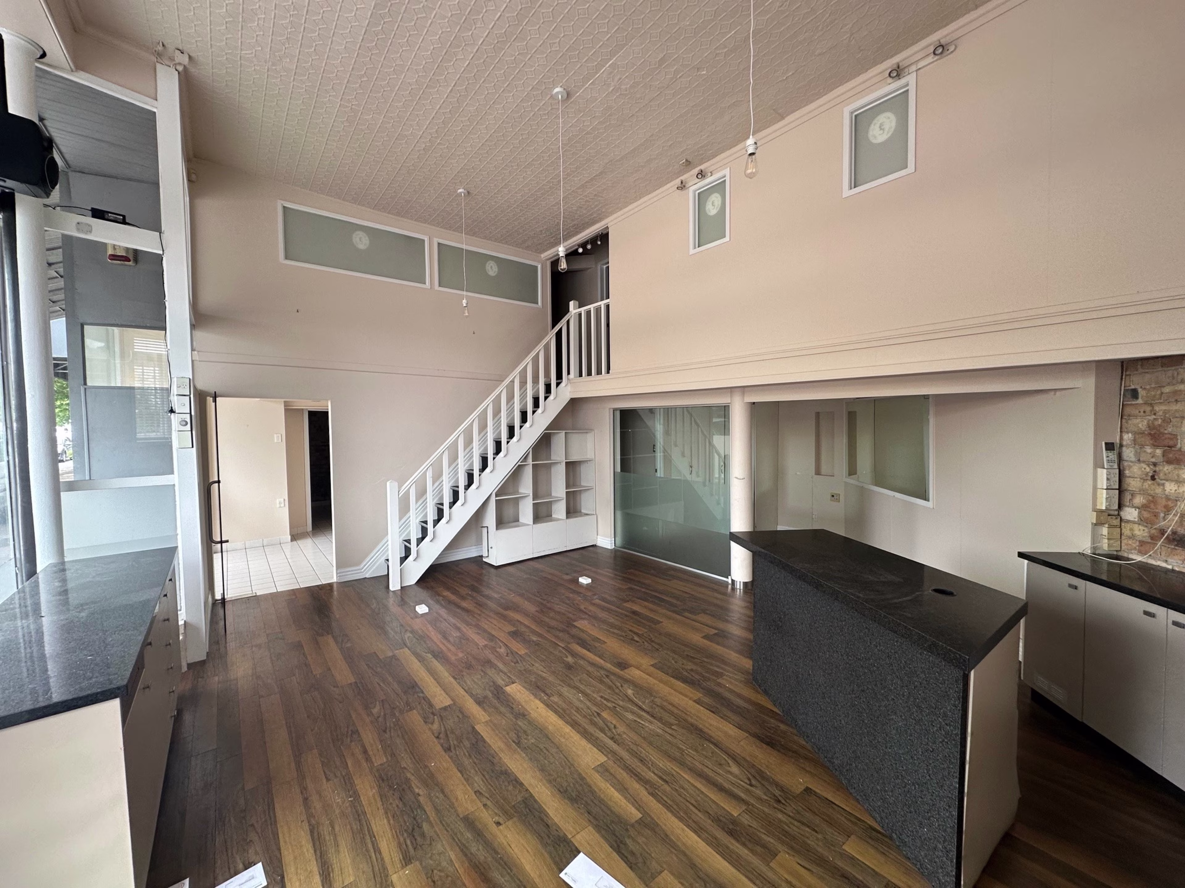 98 - 100 Jervois Road