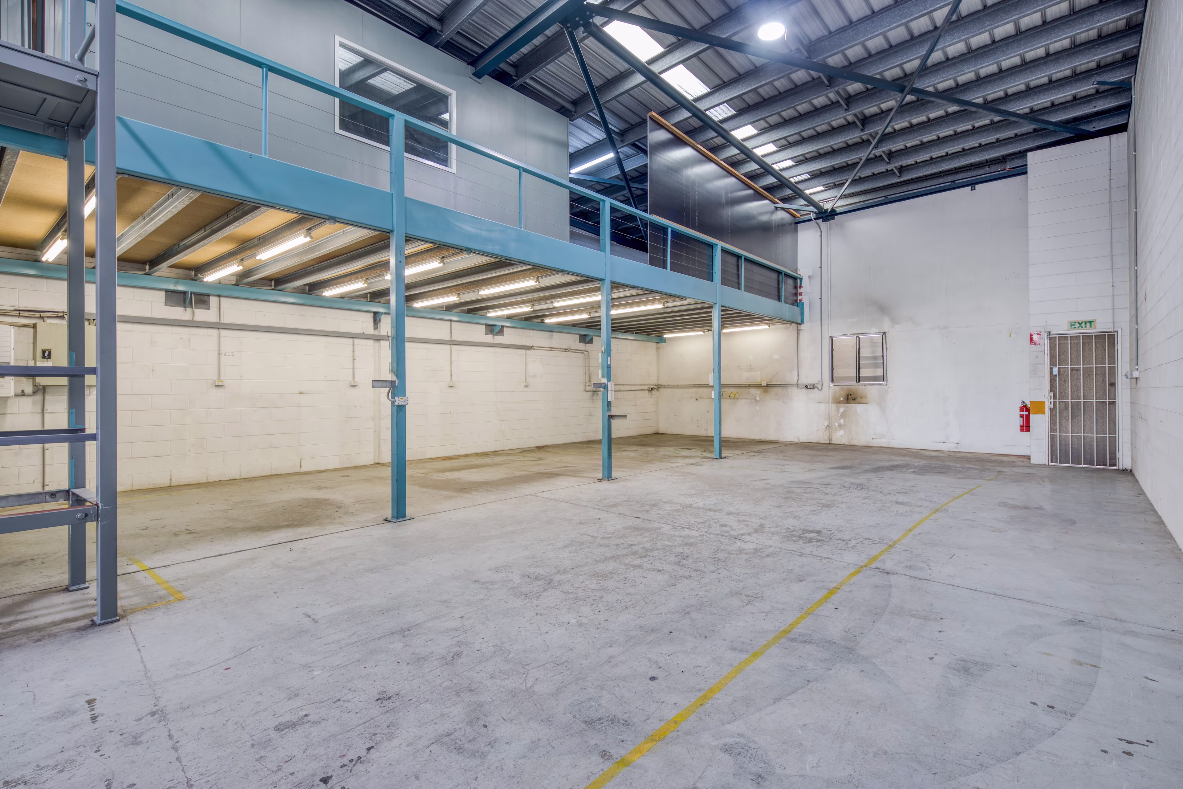 1368 Kingsford Smith Drive