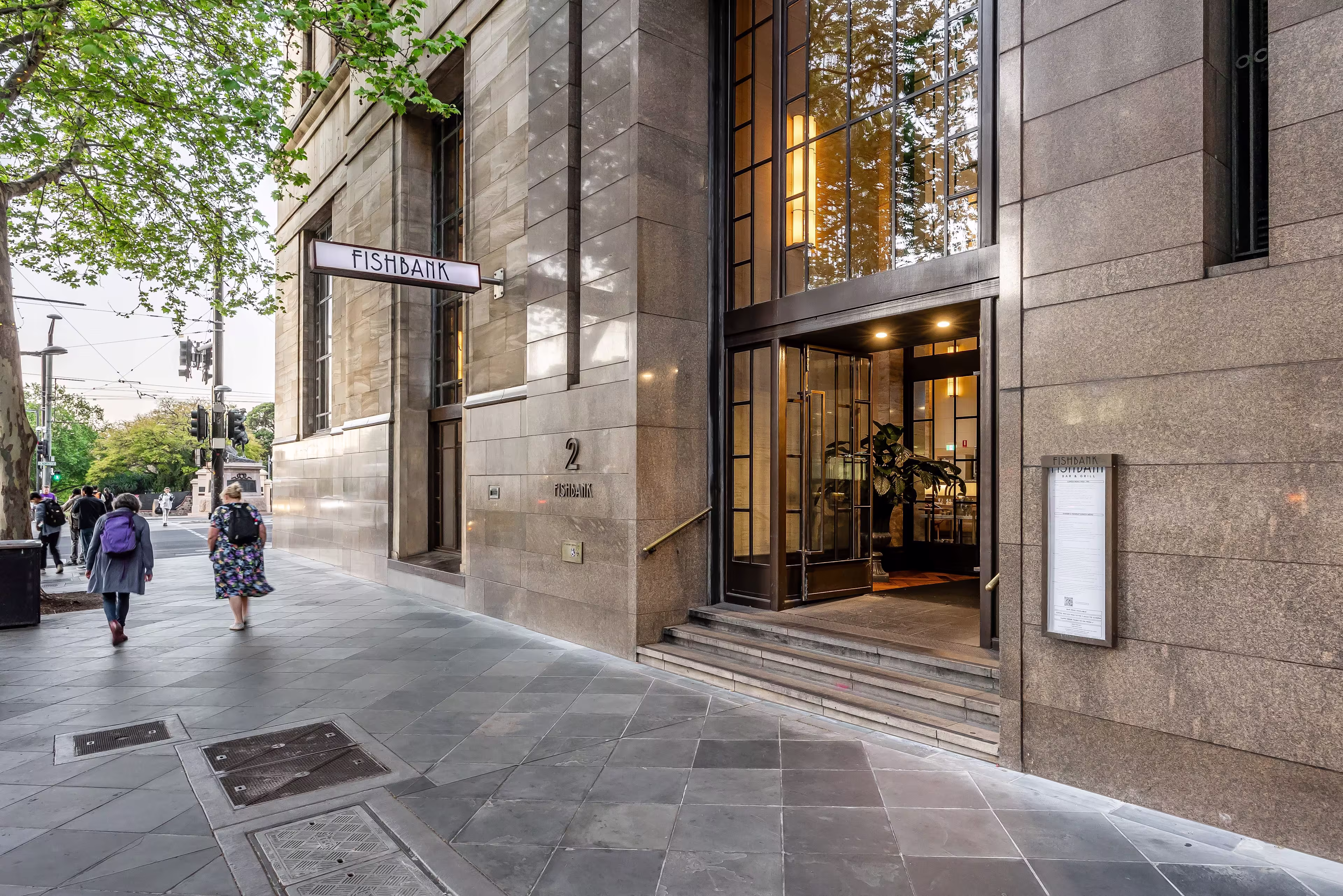 2 King William Street