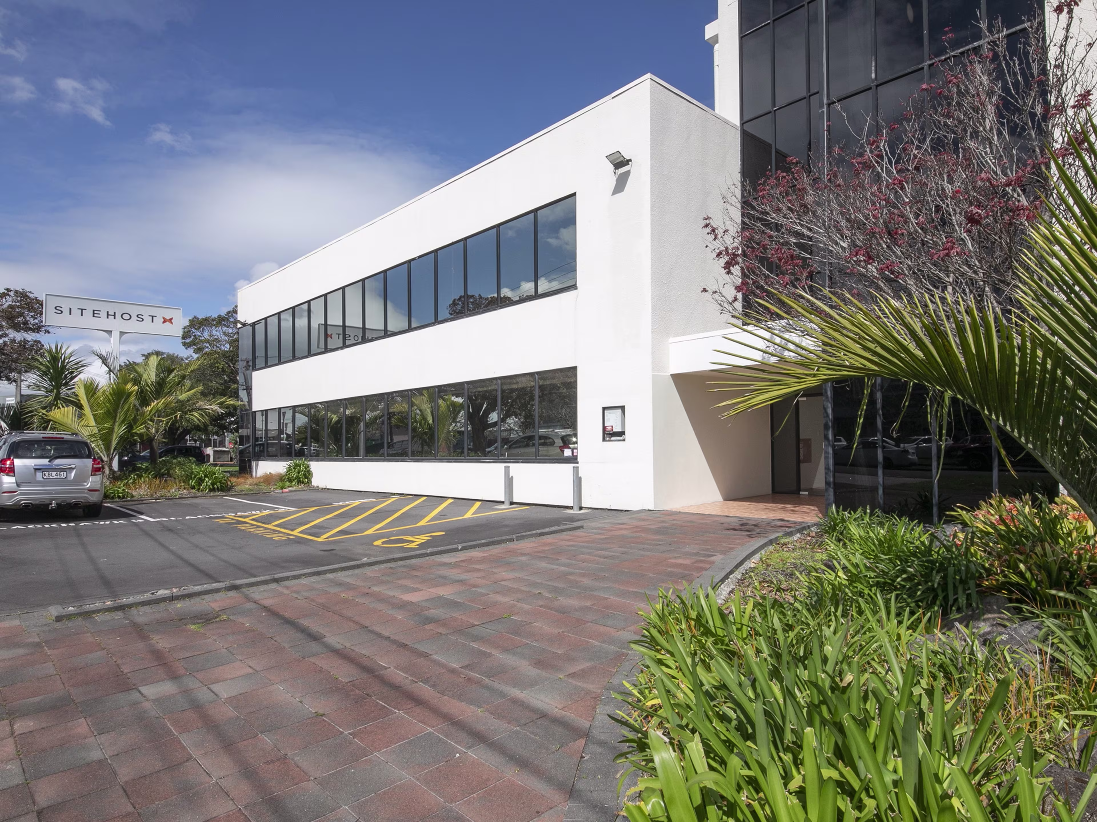 12 Walls Road