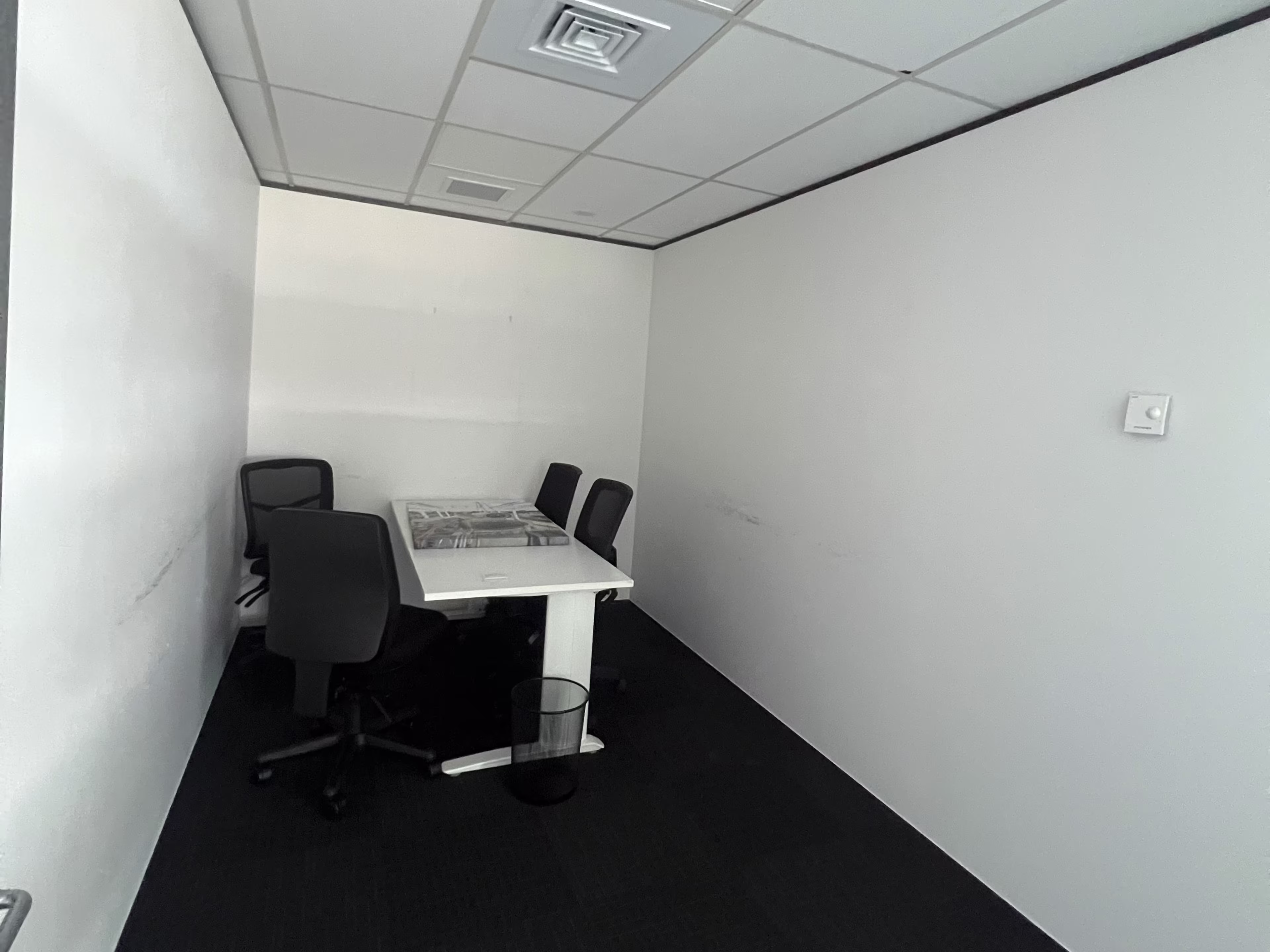 8 Gloucester Park Road